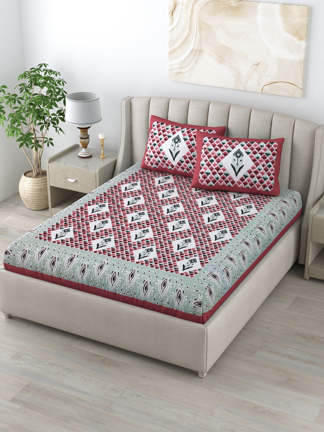 

LIVING ROOTS Grey & Maroon Floral 160 TC King Bedsheet with 2 Pillow Covers