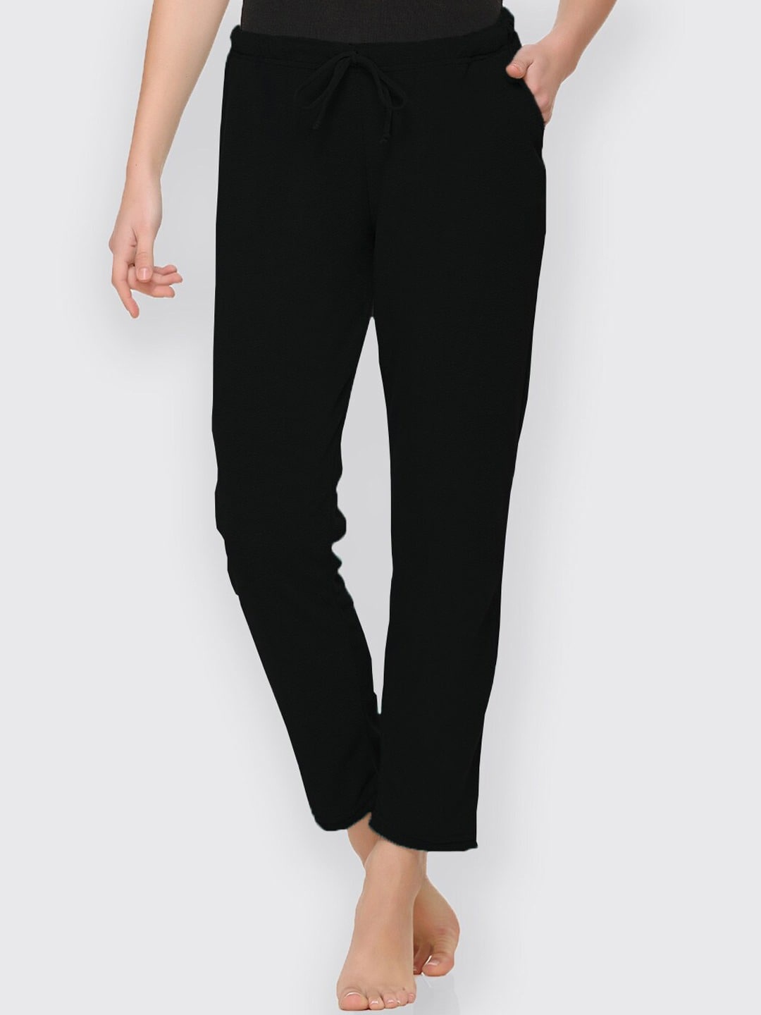 

Kanvin Women Black Solid Mid Rise Lounge Pant
