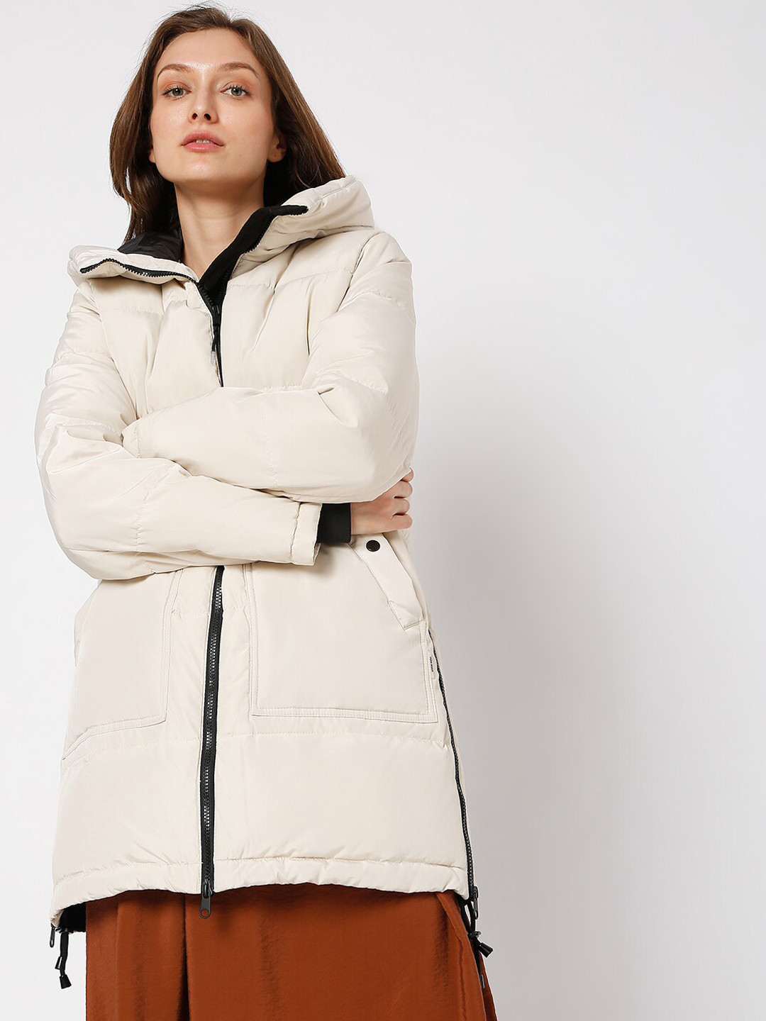 

Vero Moda Women Beige Colourblocked Padded Jacket