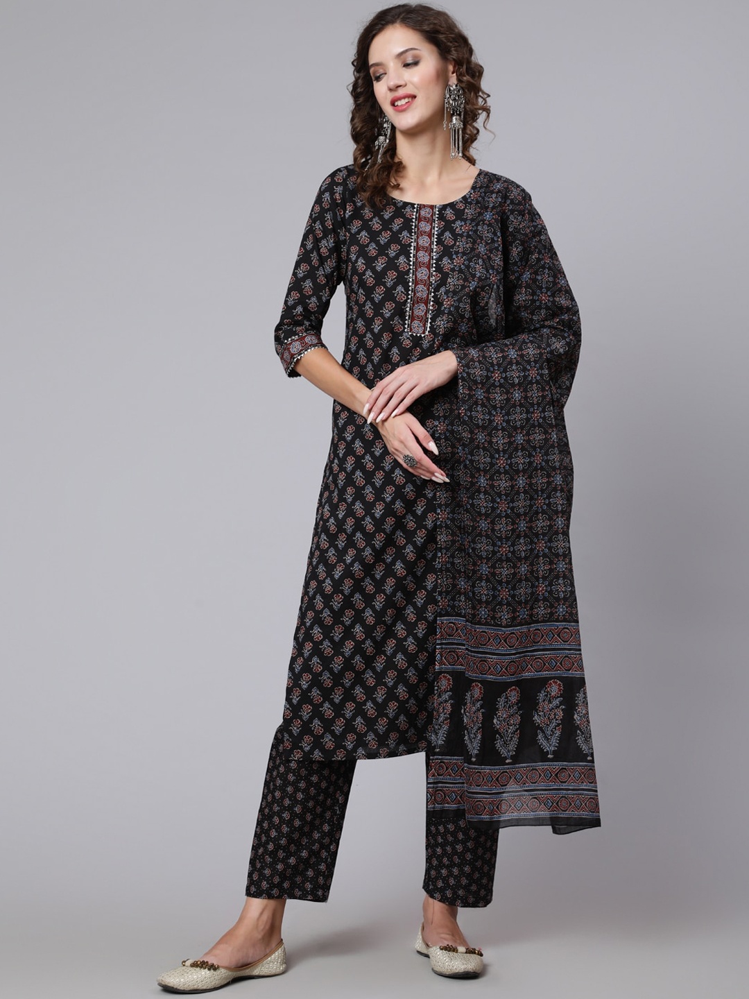 

Nayo Women Black Ethnic Motifs Printed Pure Cotton Kurta Set With Dupatta