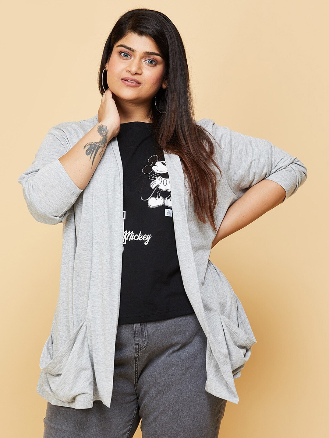 

max Plus Size Women Grey Solid Shrug