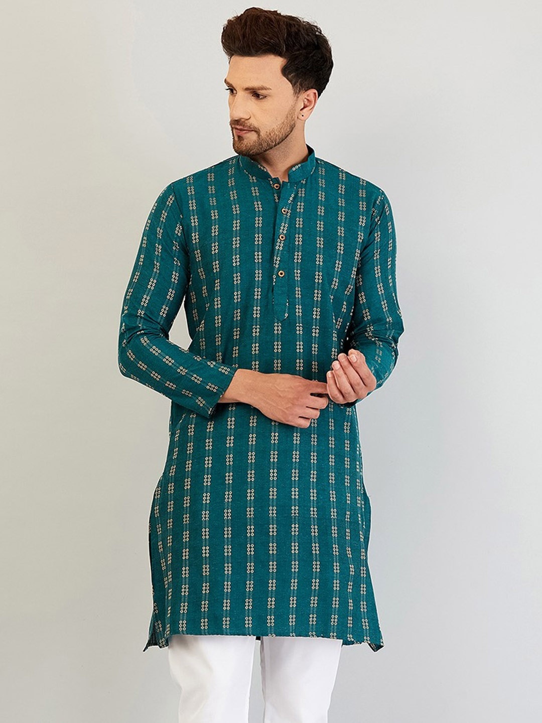 

Armaan Ethnic Men Green Ethnic Motifs Thread Work Kurta