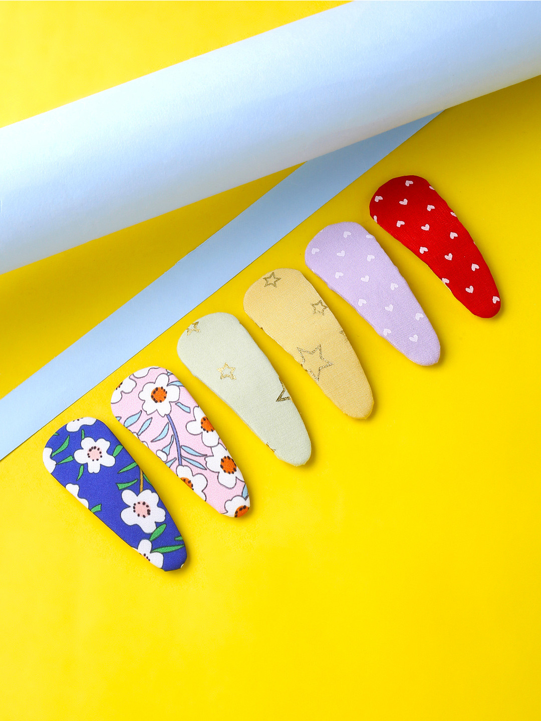 

Melbees by Yellow Chimes Girls Set of 6 Multicolor Printed Tic Tac Hair Clips