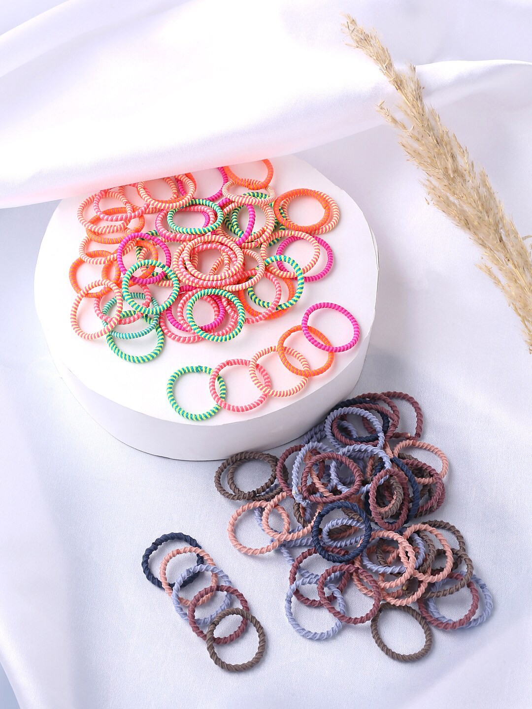 

Melbees by Yellow Chimes Girls Pink & Blue Pack Of 100 Rubberband Ponytail Holders