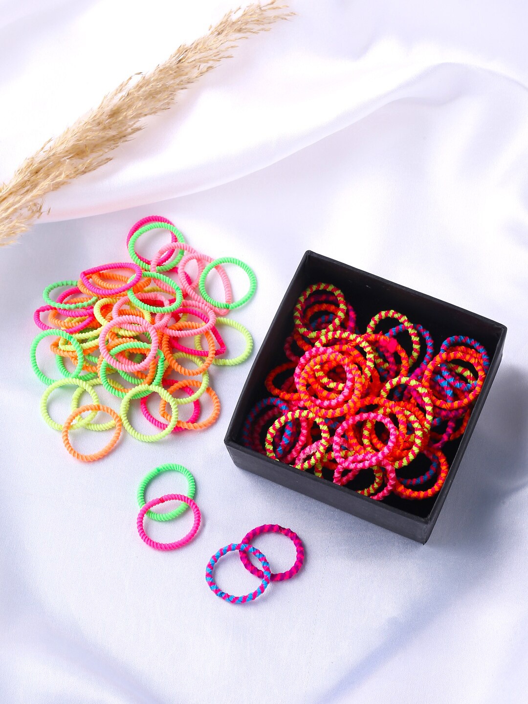 

Melbees by Yellow Chimes Pack of 100 Girls Pink & Green Rubberband Ponytail Holders