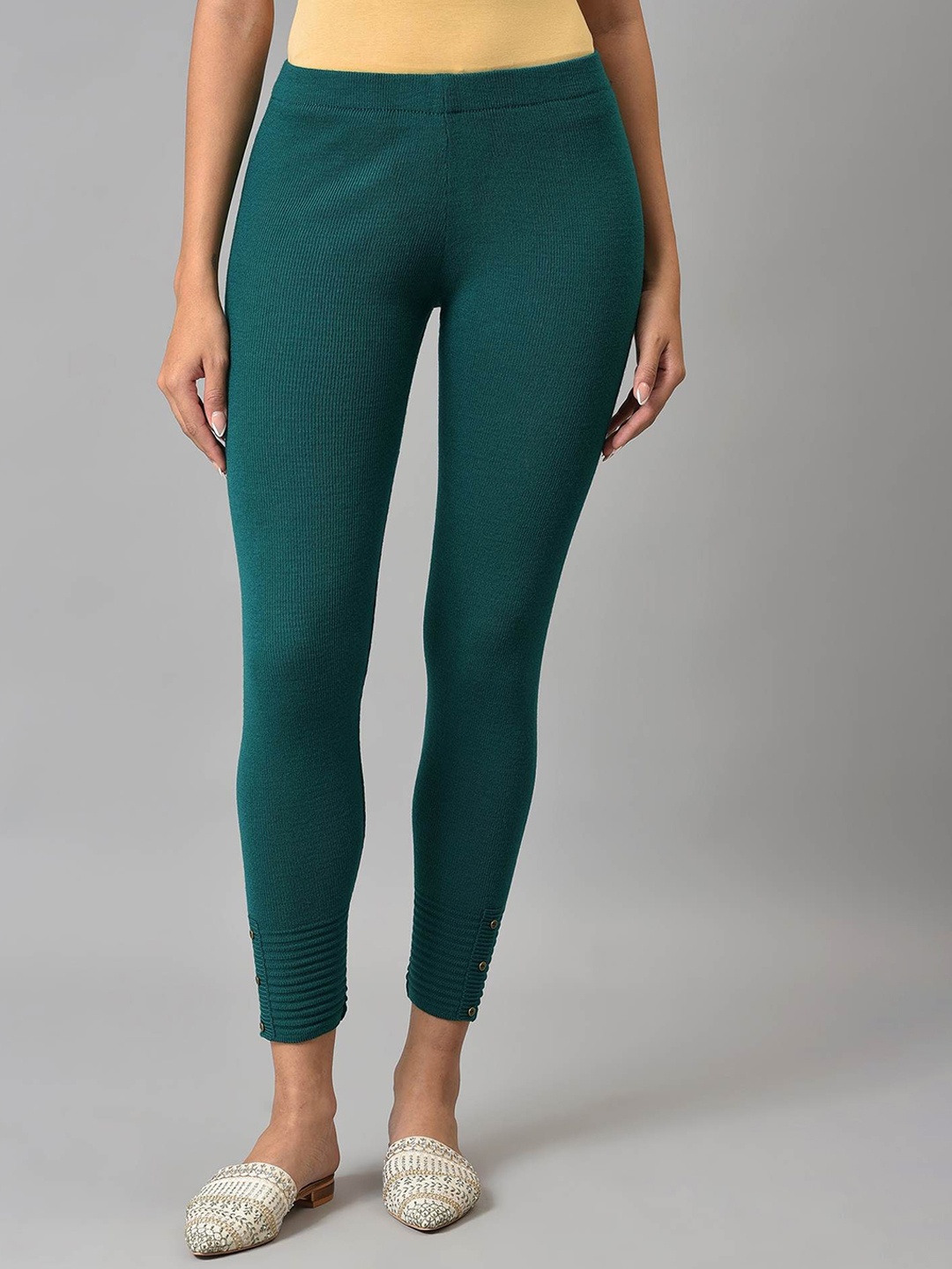 

W Women Green Solid Acrylic Ankle-Length Legging