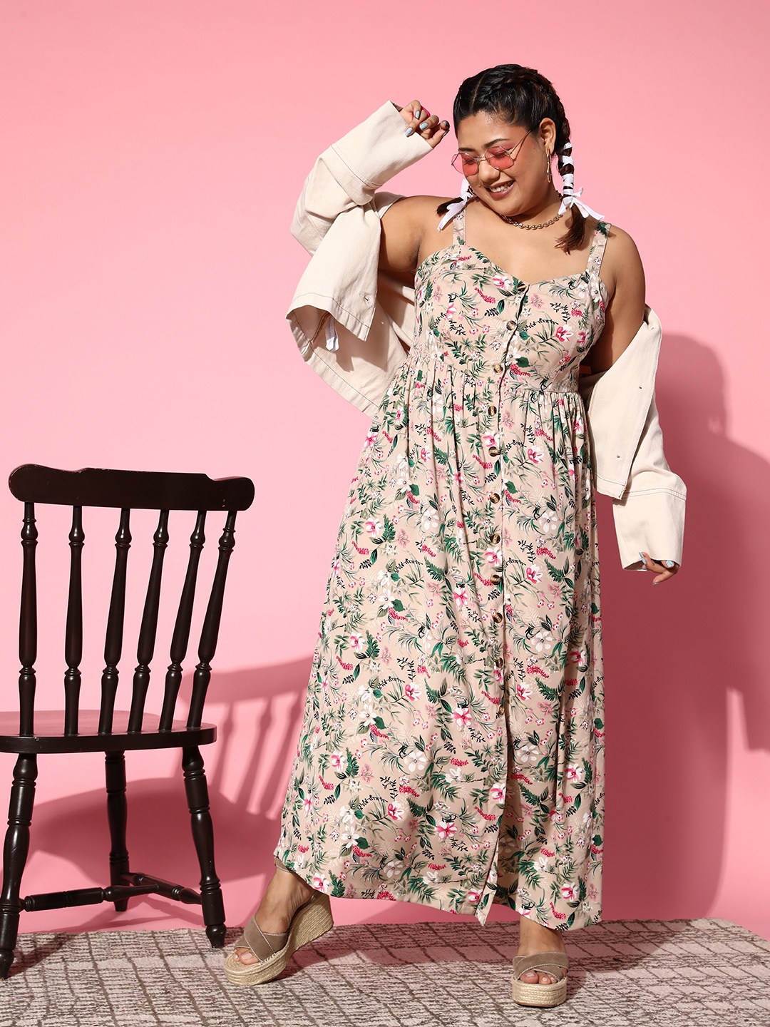 

Berrylush Curve Women Pink Floral Vacay Attire