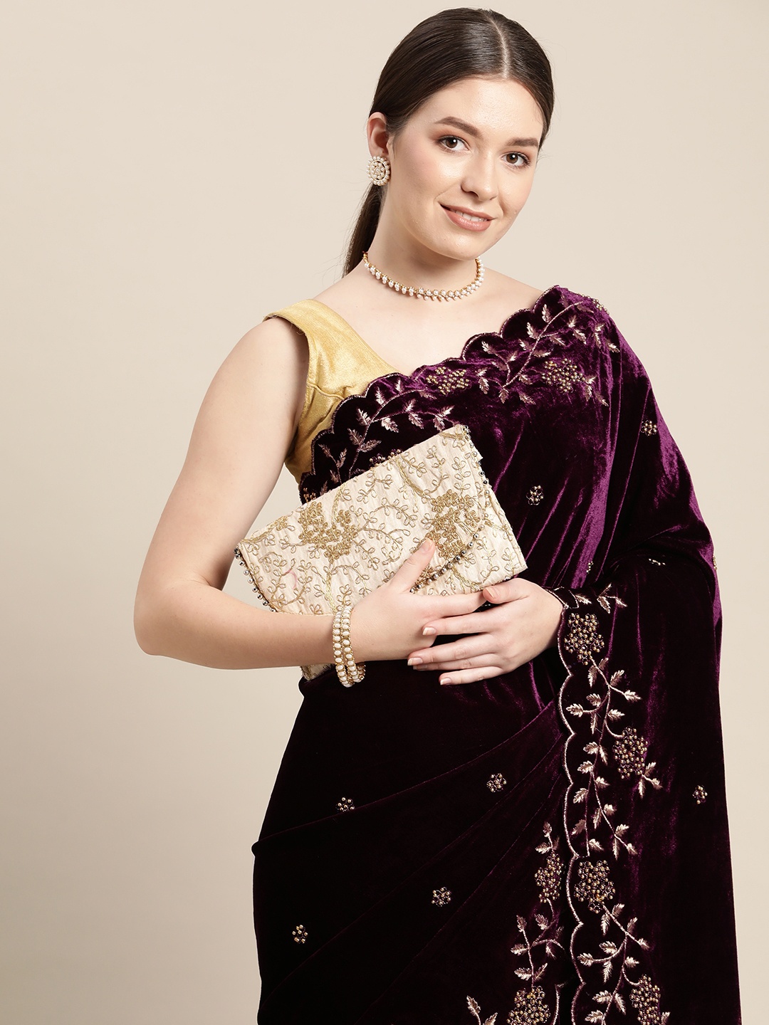 

VASTRANAND Burgundy Ethnic Motifs Embroidered Velvet Belted Saree with Blouse