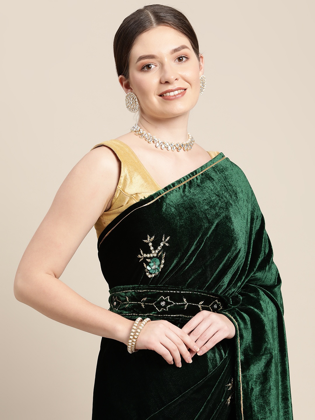 

VASTRANAND Green Velvet Saree