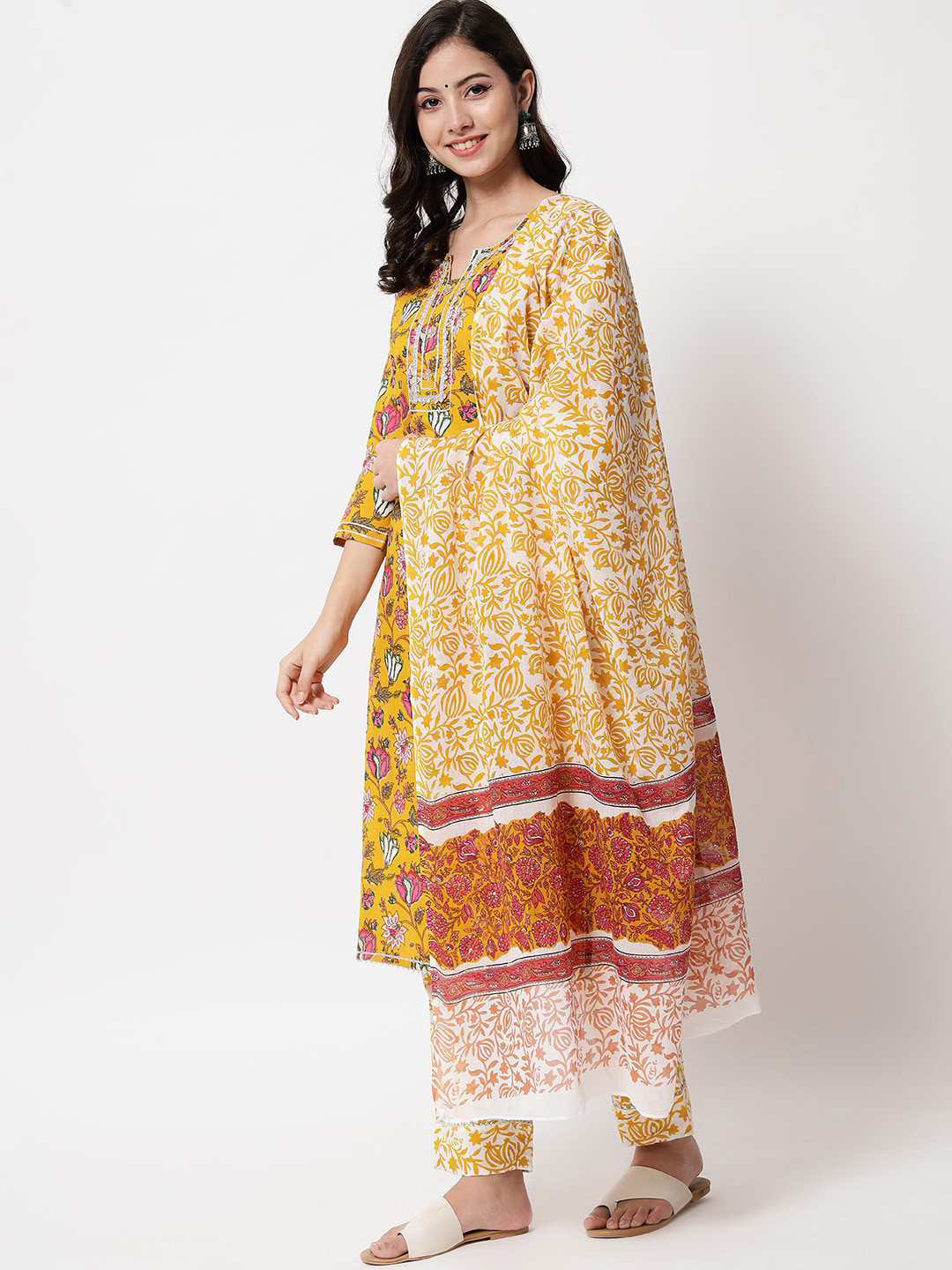 

IkDaiya Women Floral Printed Pure Cotton Kurta with Trousers & With Dupatta, Yellow