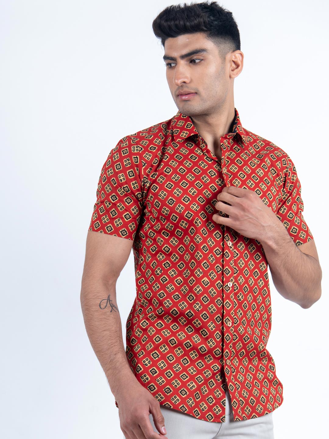 

Tistabene Men Red Regular Fit Comfort Printed Cotton Casual Shirt
