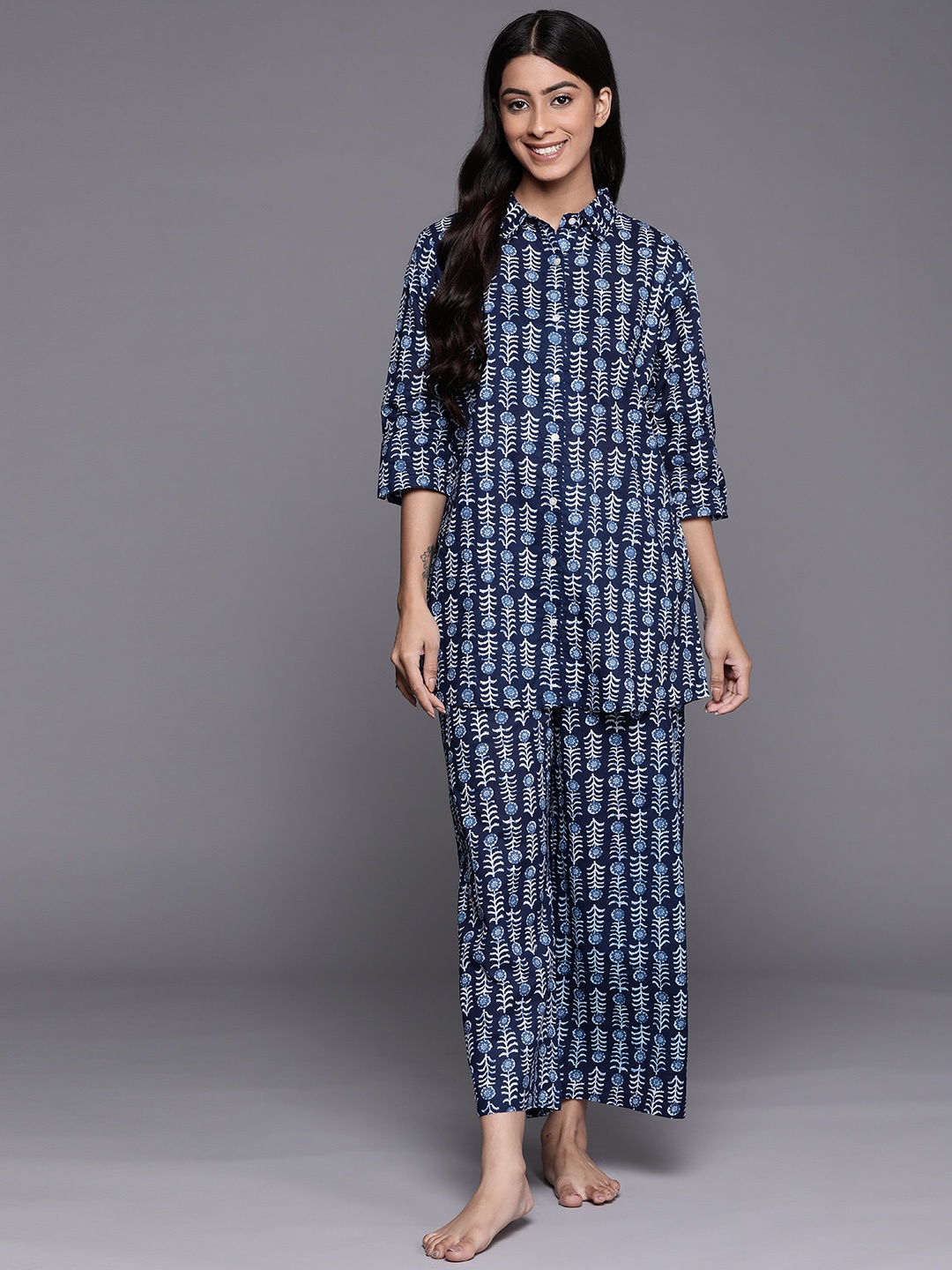 

Libas Women Navy Blue & White Printed Night suit