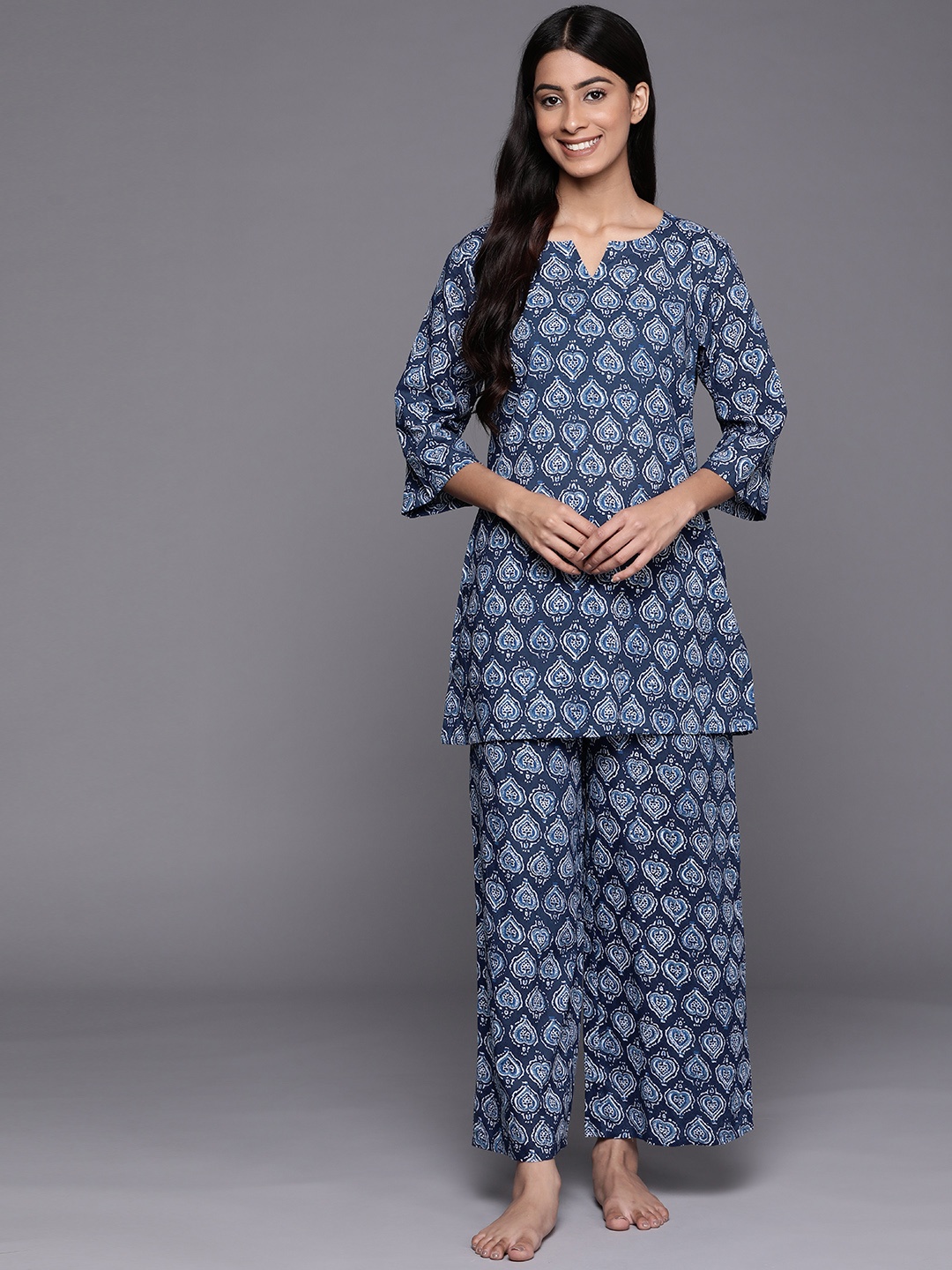 

Libas Women Navy Blue & White Cotton Printed Night suit
