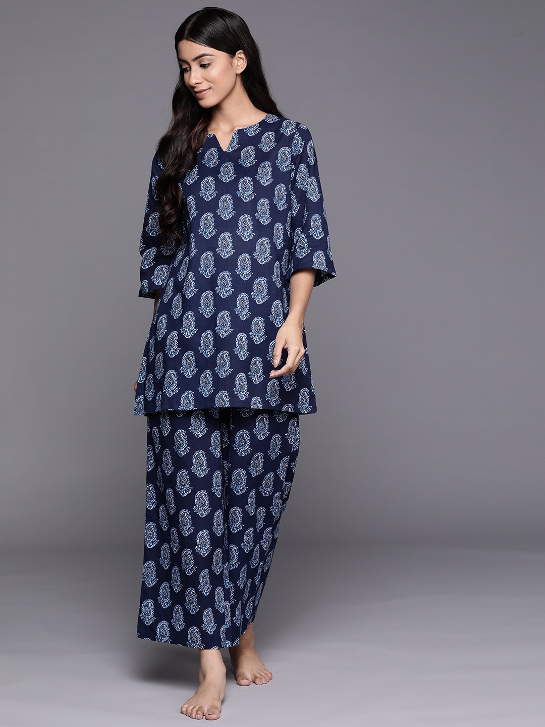 

Libas Women Navy Blue & White Cotton Printed Night suit