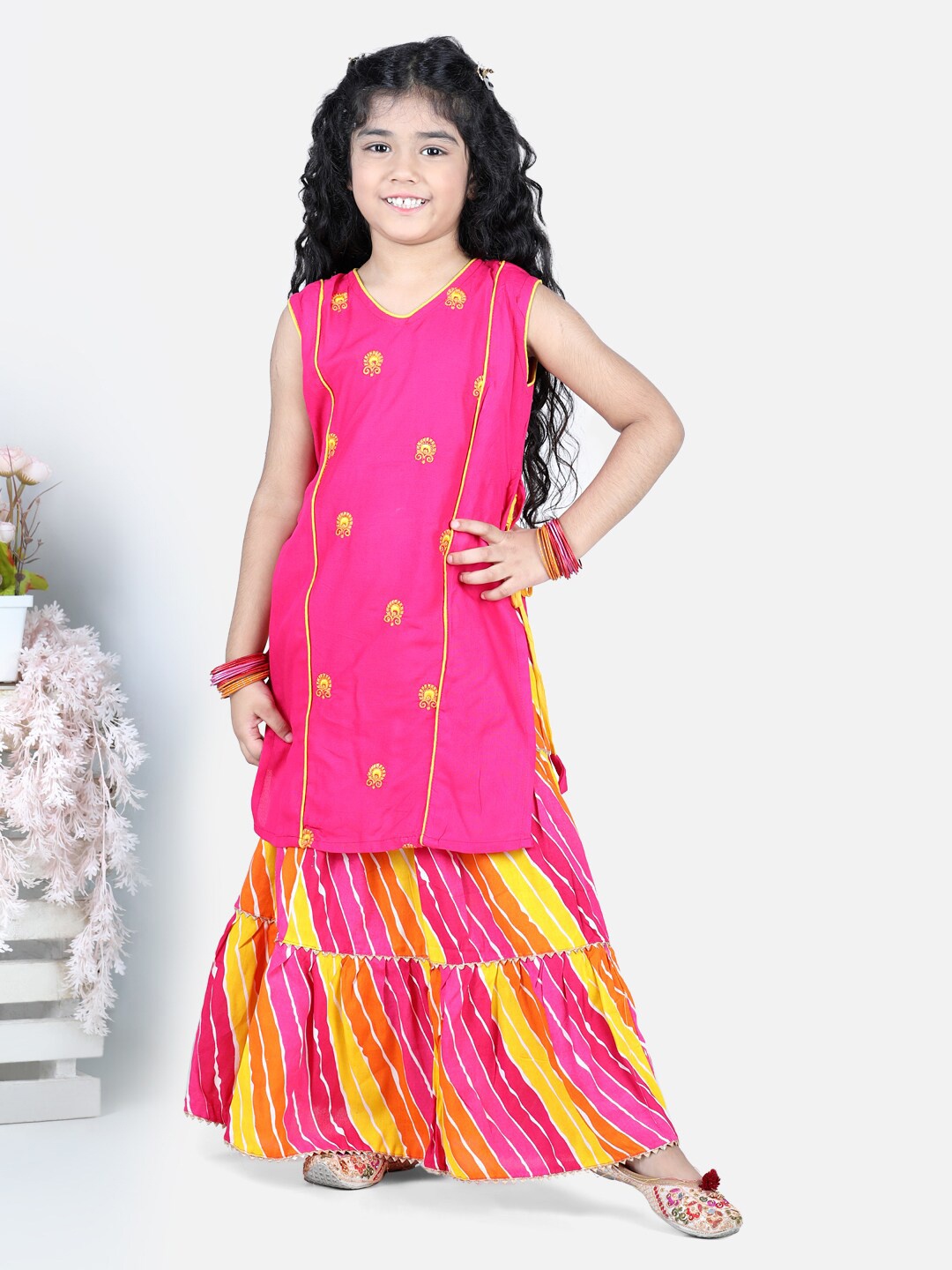 

Kinder Kids Girls Embroidered Lehenga & Long Top, Pink
