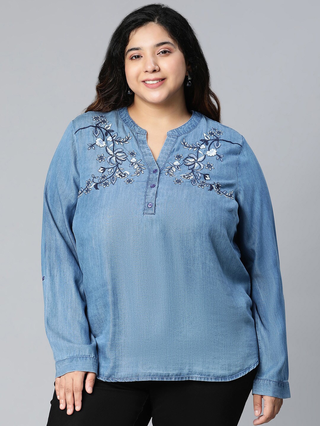 

Oxolloxo Women Plus Size Navy Blue Floral Embroidered Pure Cotton Top