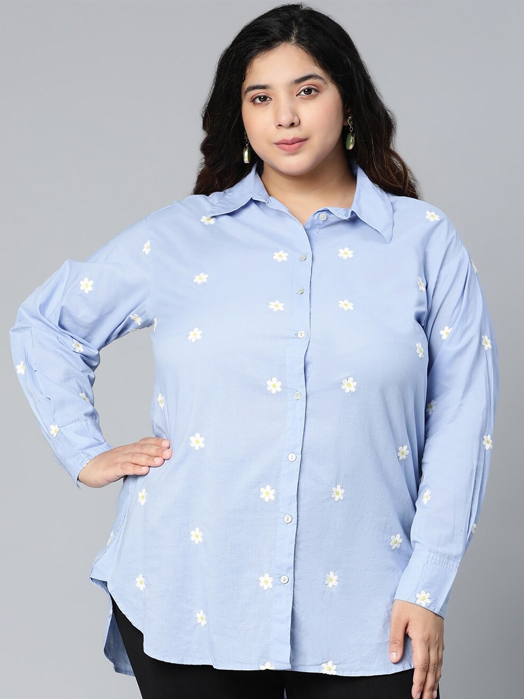 

Oxolloxo Women Blue Classic Floral Printed plus size Casual Shirt