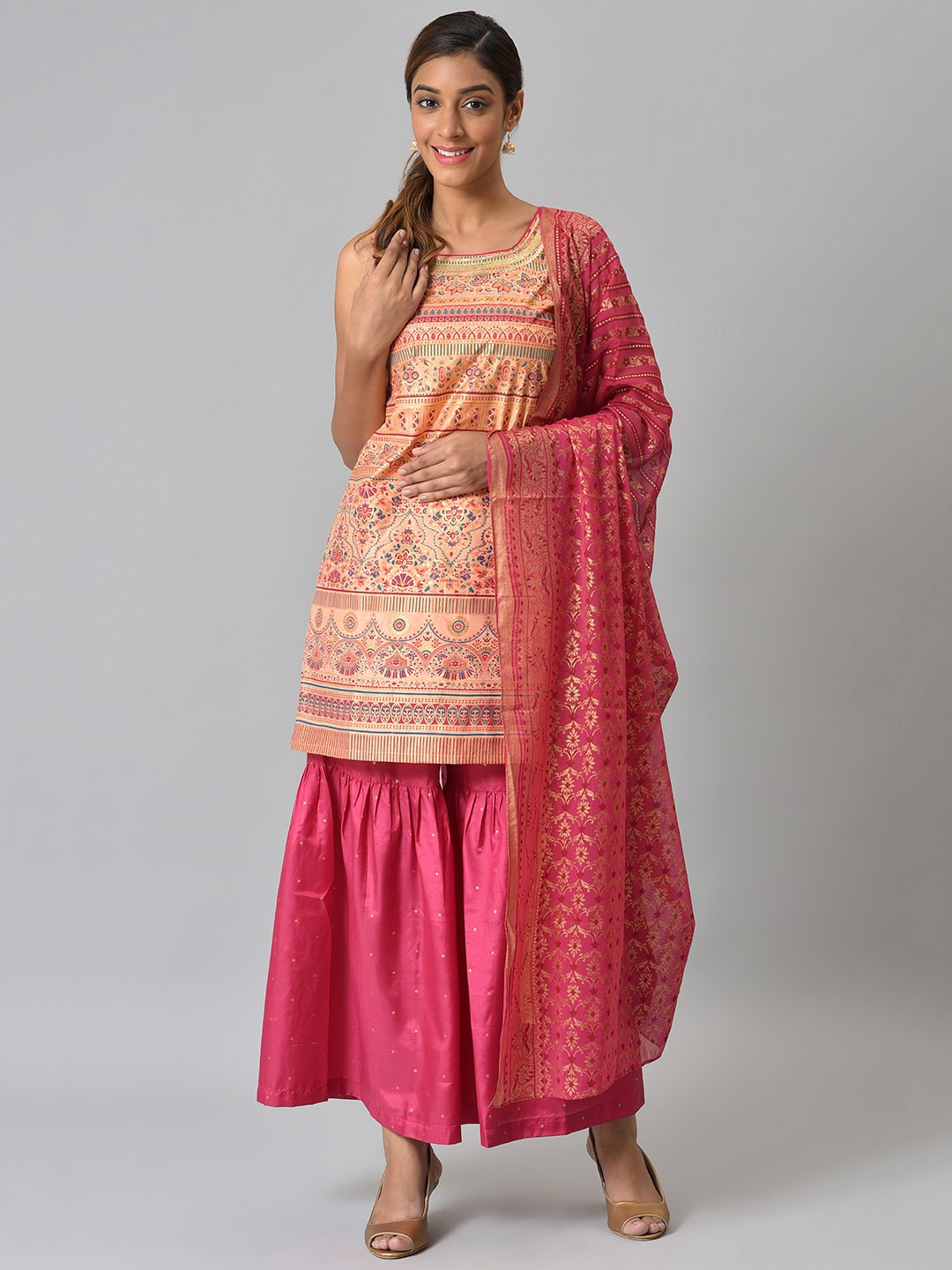 

AURELIA Women Peach & Pink Ethnic Motifs Printed Kurti with Sharara & Dupatta