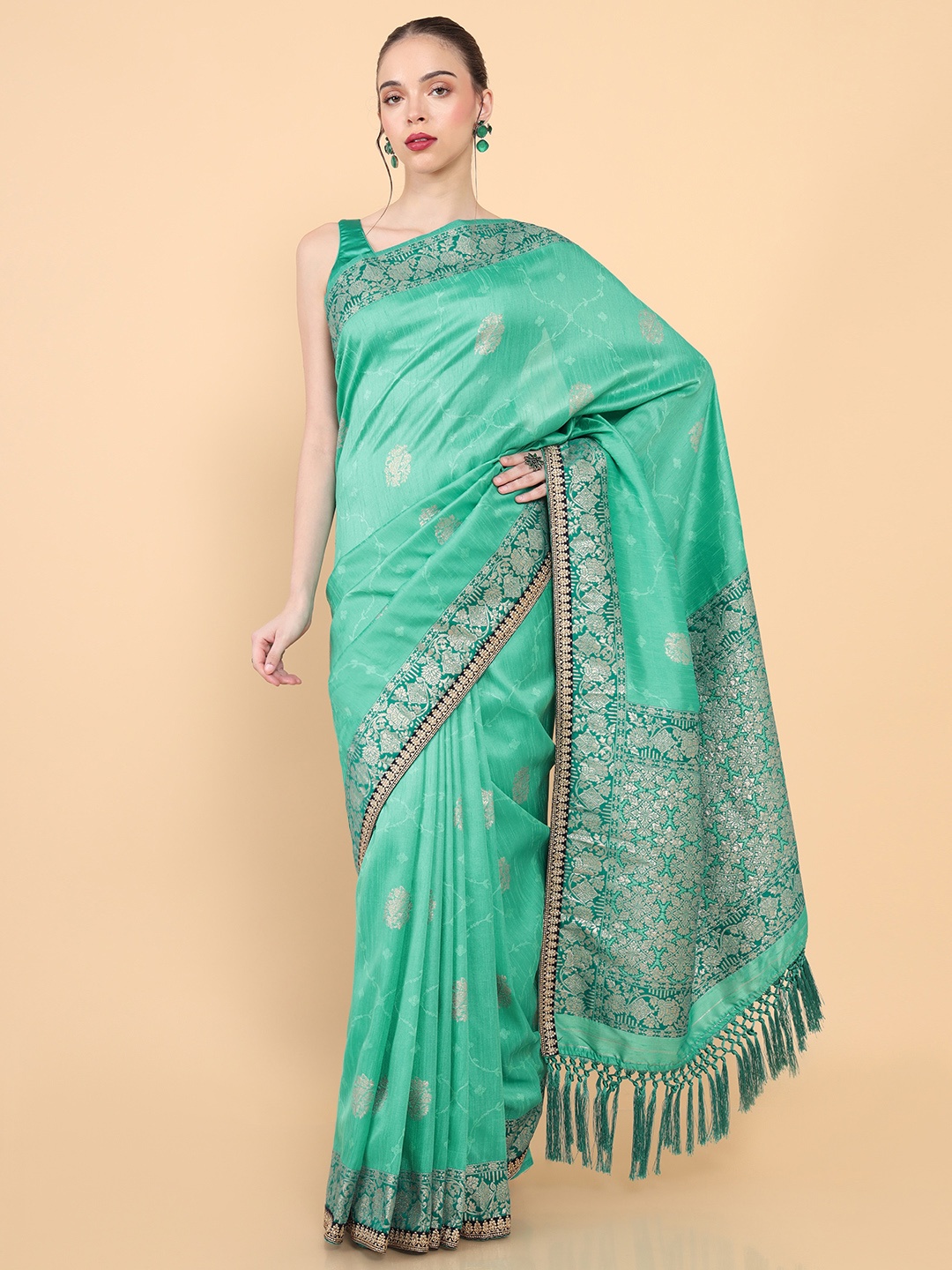 

Soch Women Green & Gold-Toned Woven Design Zari Silk Blend Tussar Saree