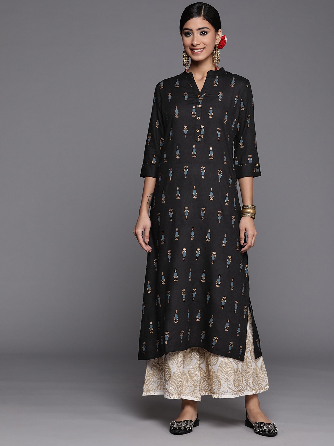 

Libas Women Black & Blue Ethnic Motifs Printed Kurta