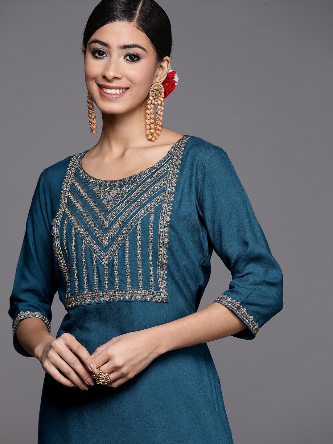 

Libas Women Teal & Gold-Toned Ethnic Motifs Yoke Design Kurta