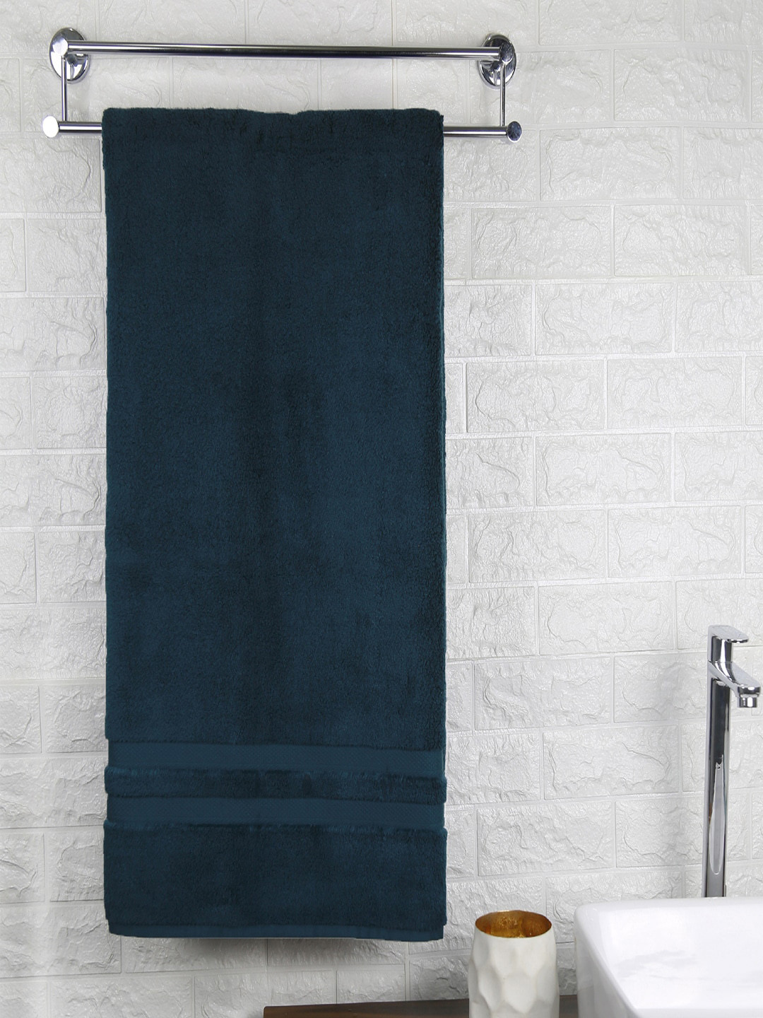 

Trident Navy Blue Solid Pure Cotton 650 GSM Bath Towel