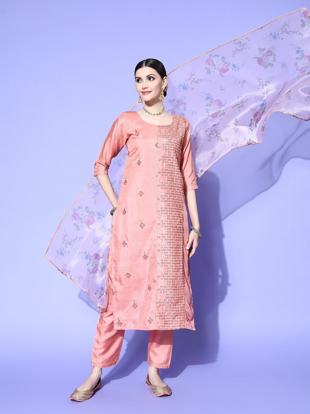 

RAJGRANTH Women Ethnic Motifs Silk Chiffon Shimmer & Sequin Kurta Set, Pink