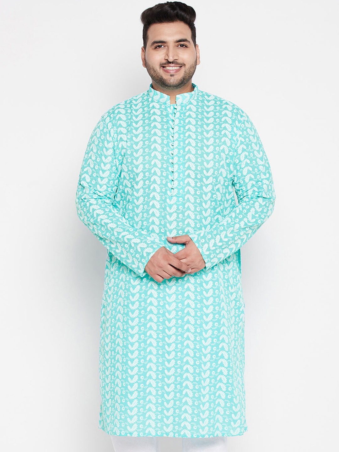 

VASTRAMAY Plus Size Men Sea Green & White Geometric Embroidered Chikankari Kurta