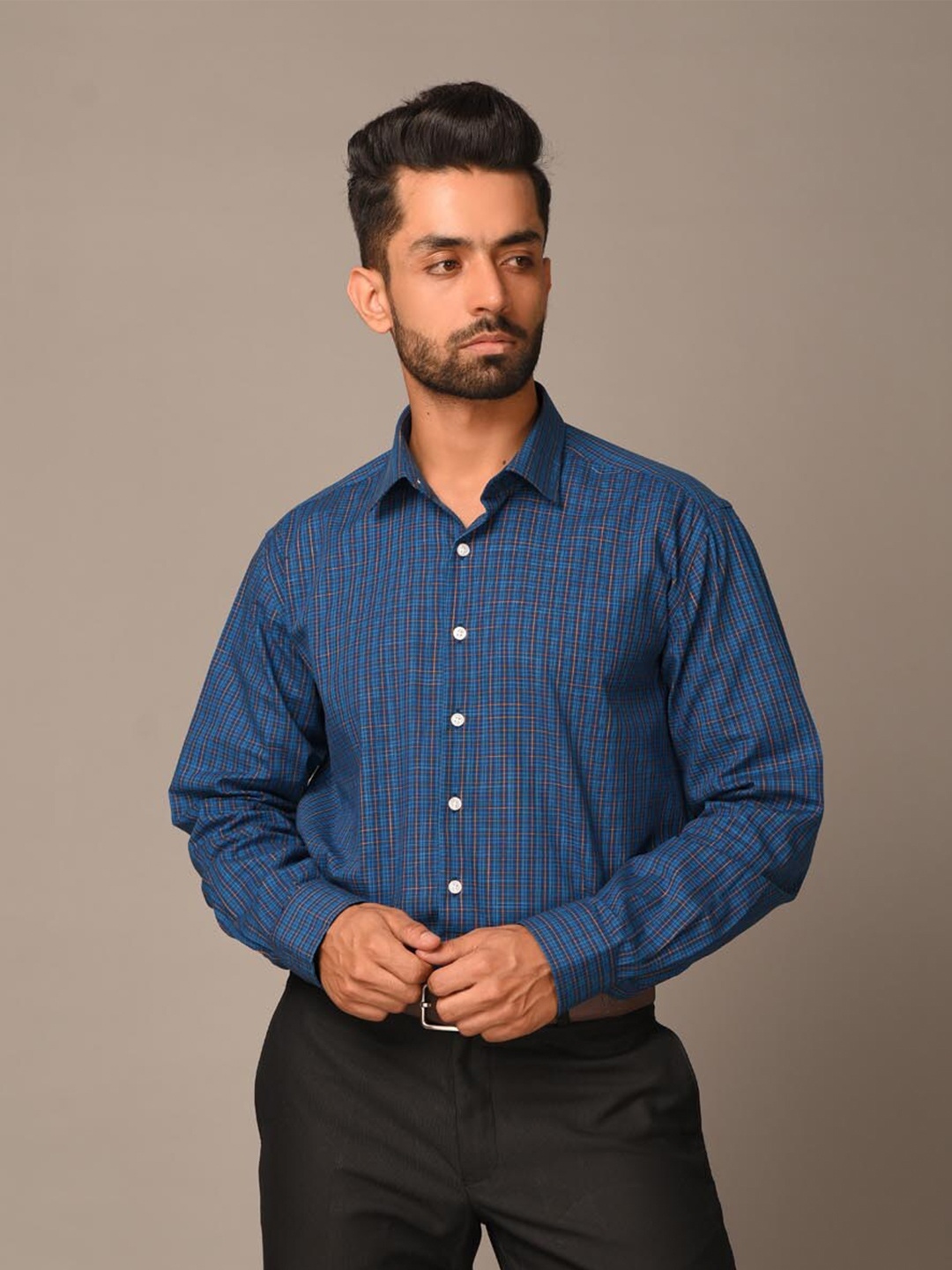 

Tistabene Men Blue Comfort Checked Formal Shirt