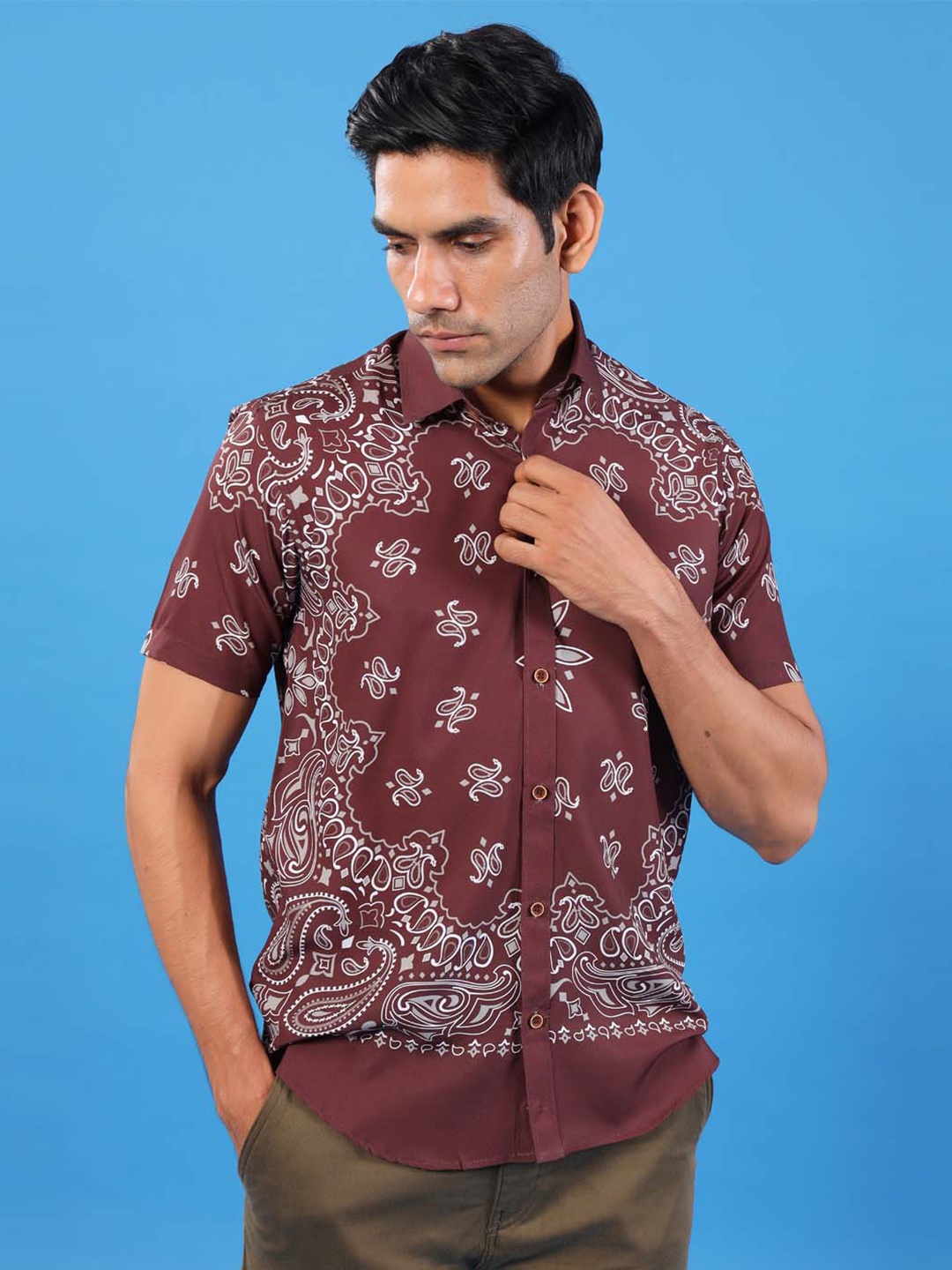 

Tistabene Men Brown Comfort Printed Casual Shirt