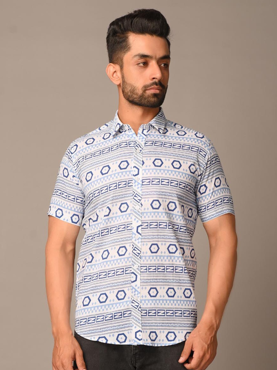 

Tistabene Men Blue Comfort Printed Casual Shirt