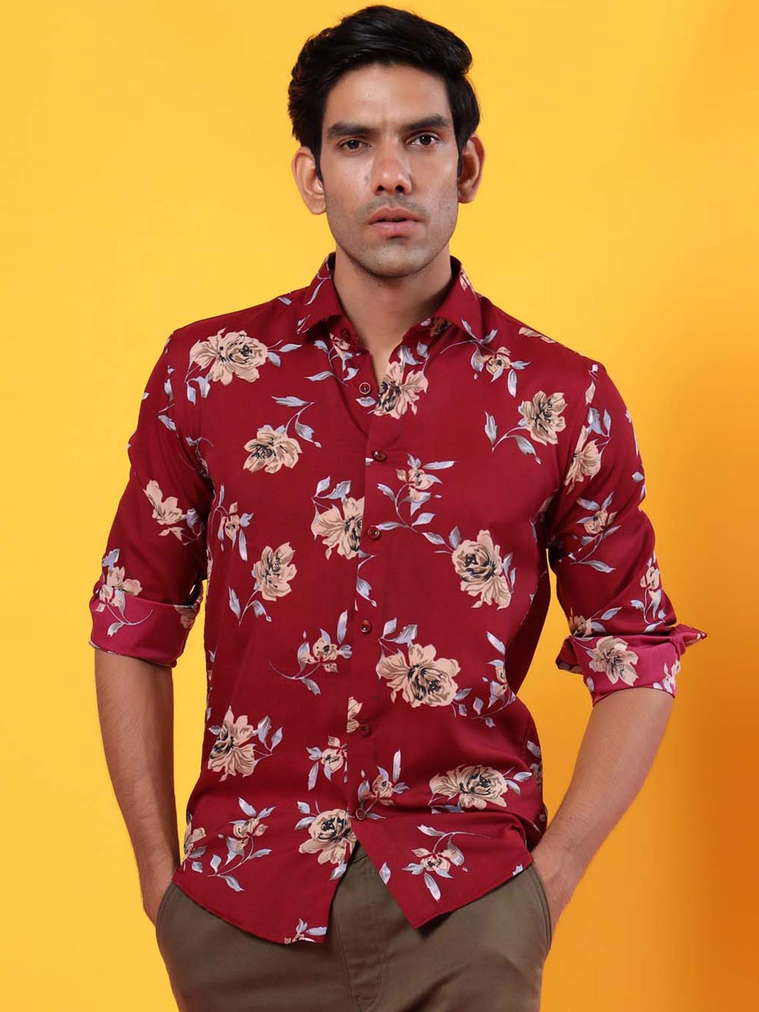 

Tistabene Men Maroon Comfort Floral Printed Casual Shirt