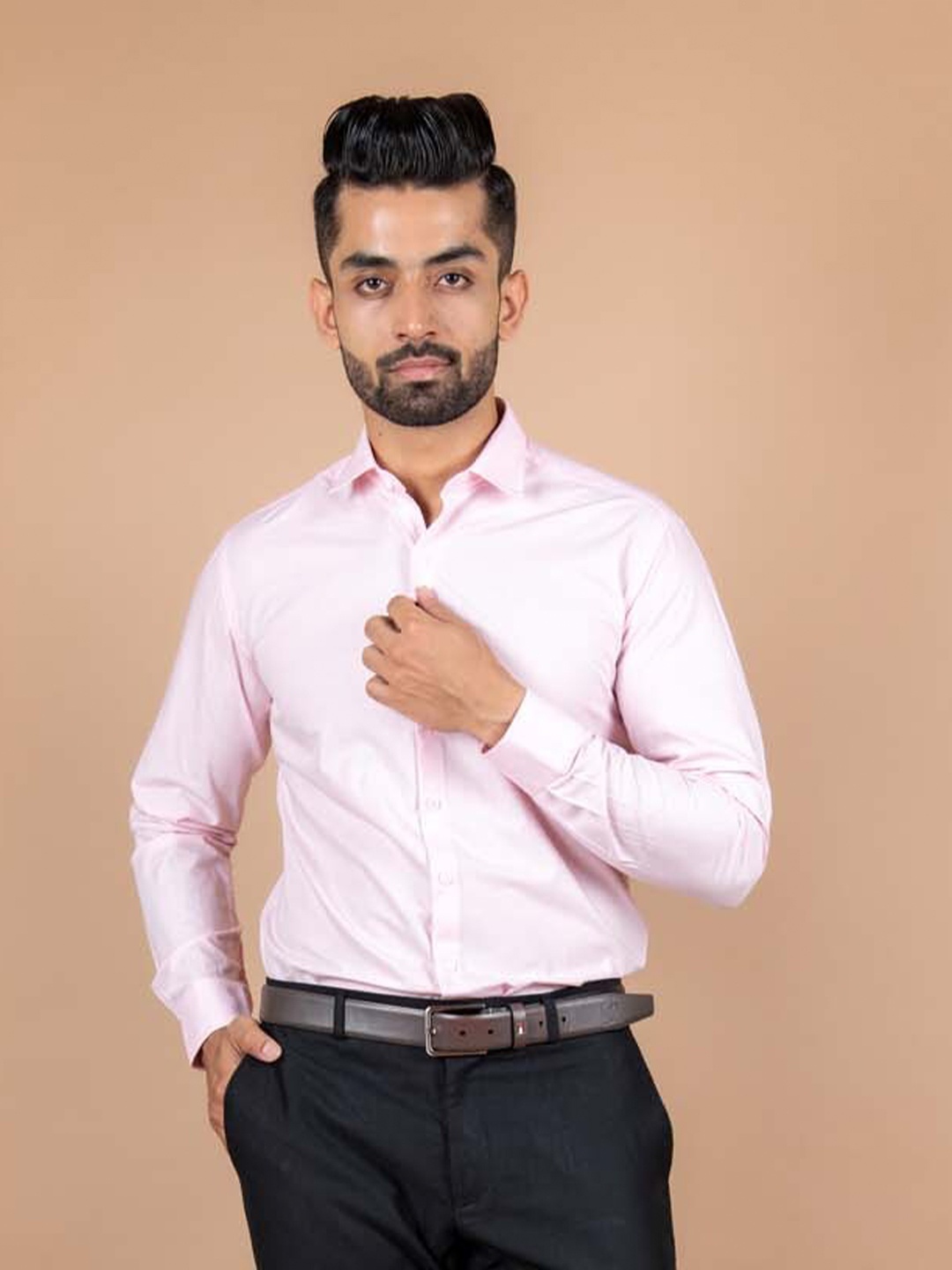 

Tistabene Men Pink Solid Comfort Casual Shirt