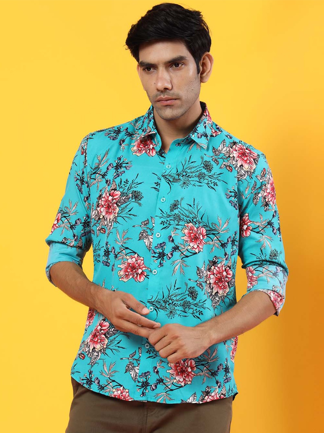 

Tistabene Men Blue Comfort Floral Printed Casual Cotton Shirt