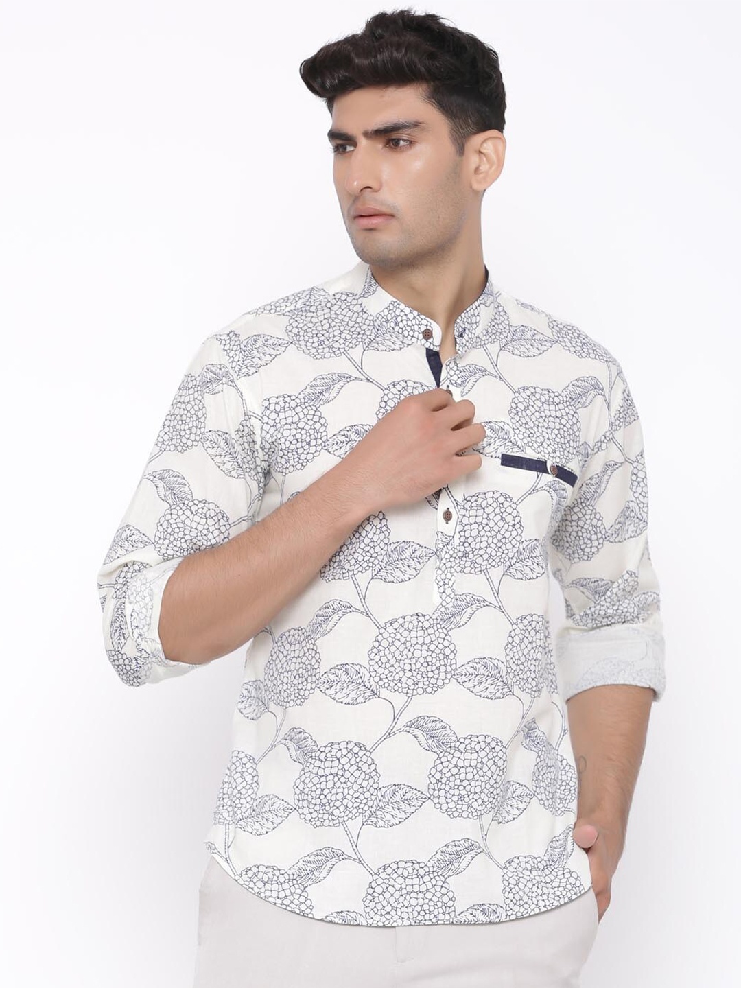 

Tistabene Men Off White Comfort Floral Printed Casual Shirt