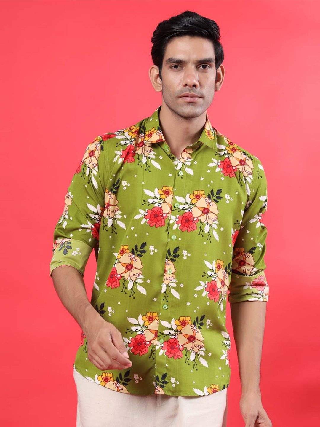 

Tistabene Men Green Comfort Floral Printed Casual Crepe Shirt