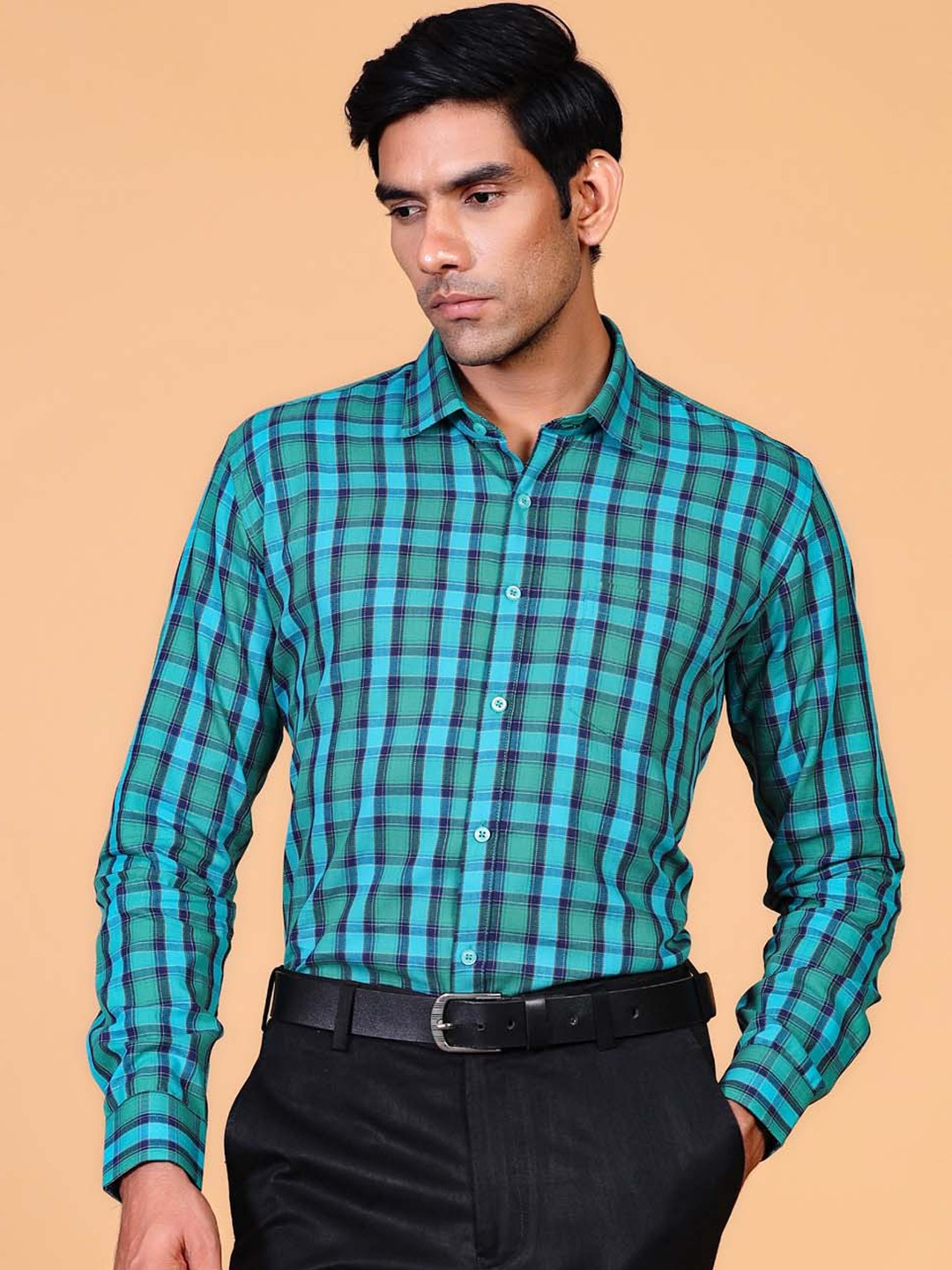 

Tistabene Men Green Comfort Checked Formal Shirt