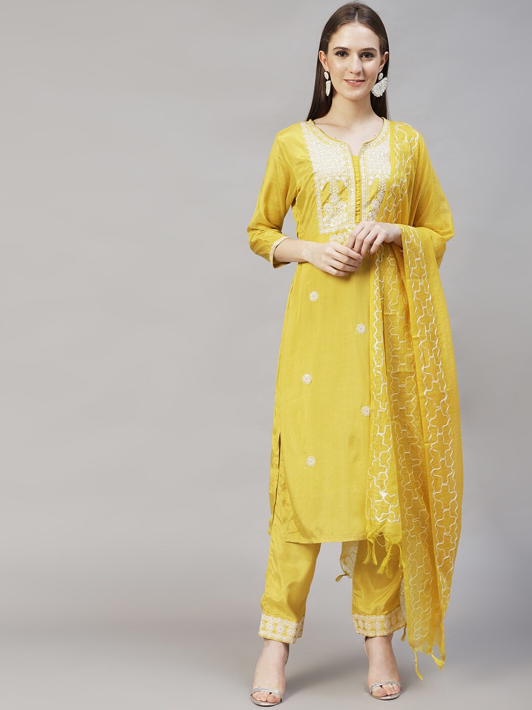 

FASHOR Women Yellow Embroidered Thread Work Kurta with Trousers & With Dupatta