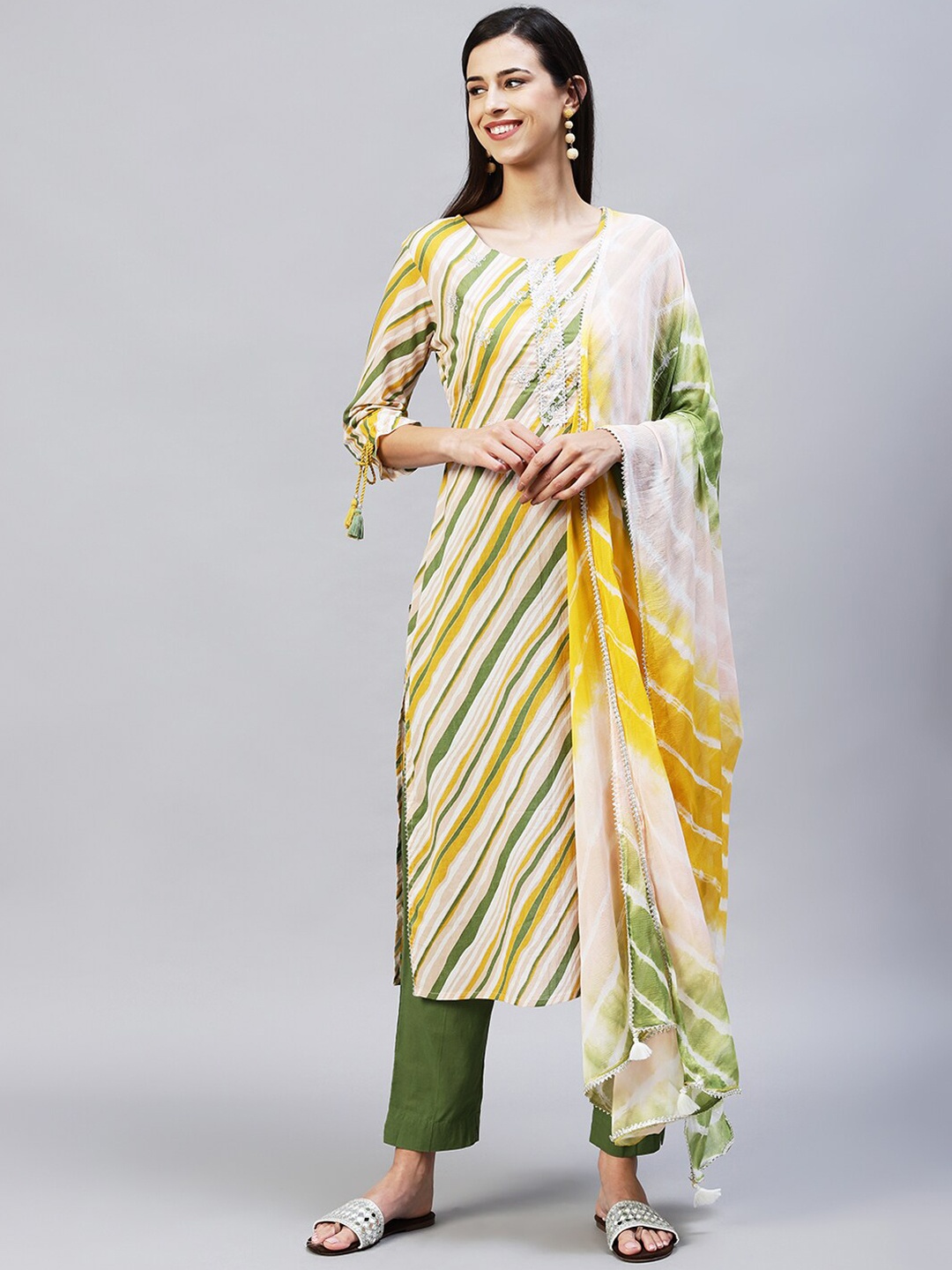 

FASHOR Women Gotta Patti Pure Cotton Kurta with Trouser With Dupatta, Yellow