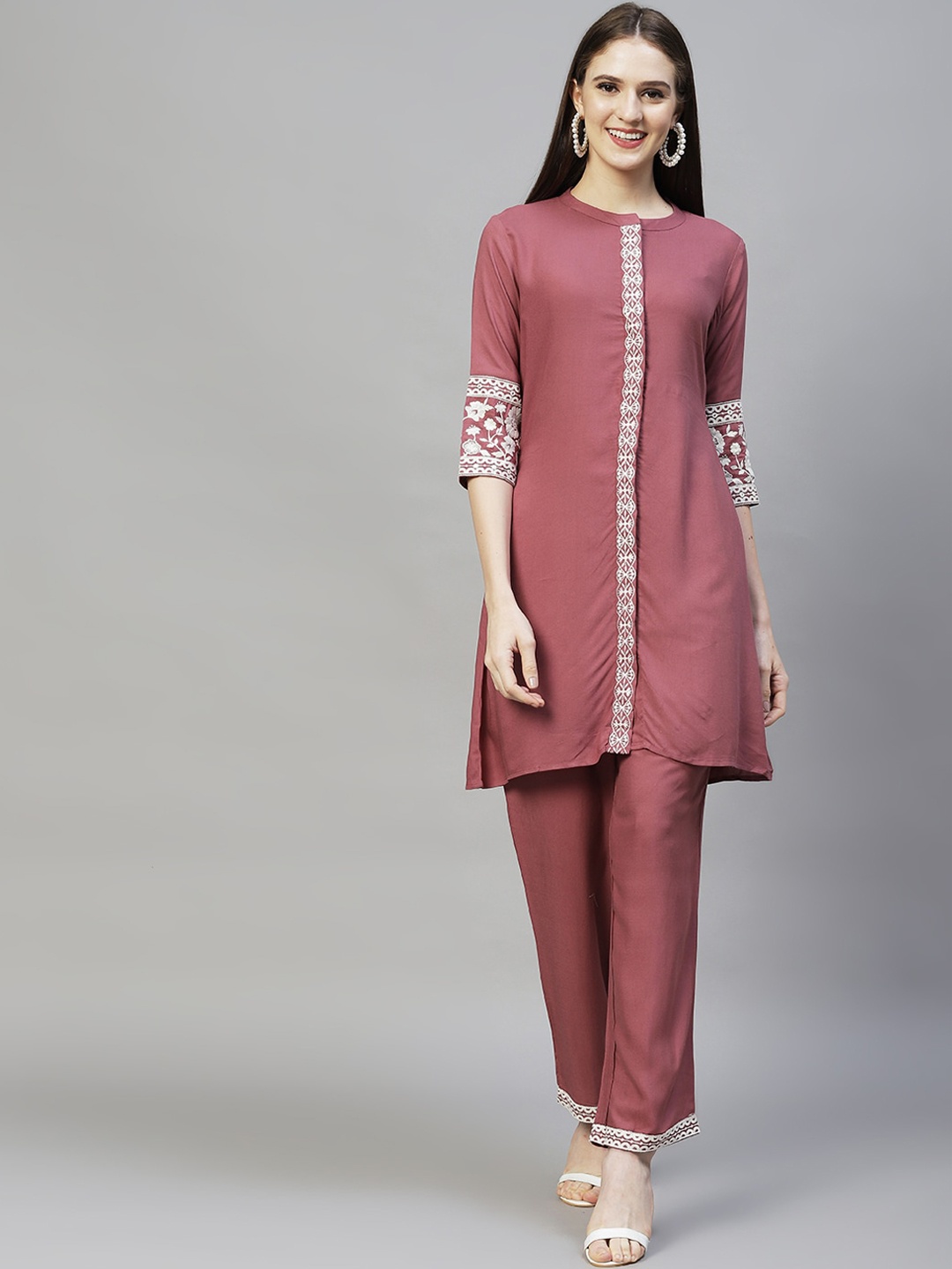 

FASHOR Women Mauve Embroidered Tunic & Trouser Co-Ords Set