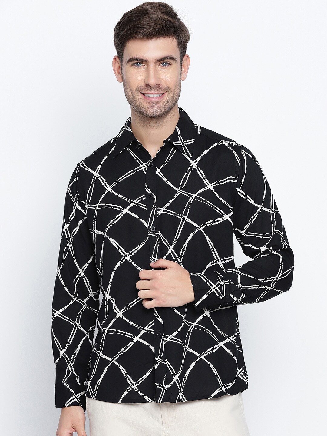 

Oxolloxo Men Black Classic Windowpane Checks Semi Sheer Printed Casual Shirt