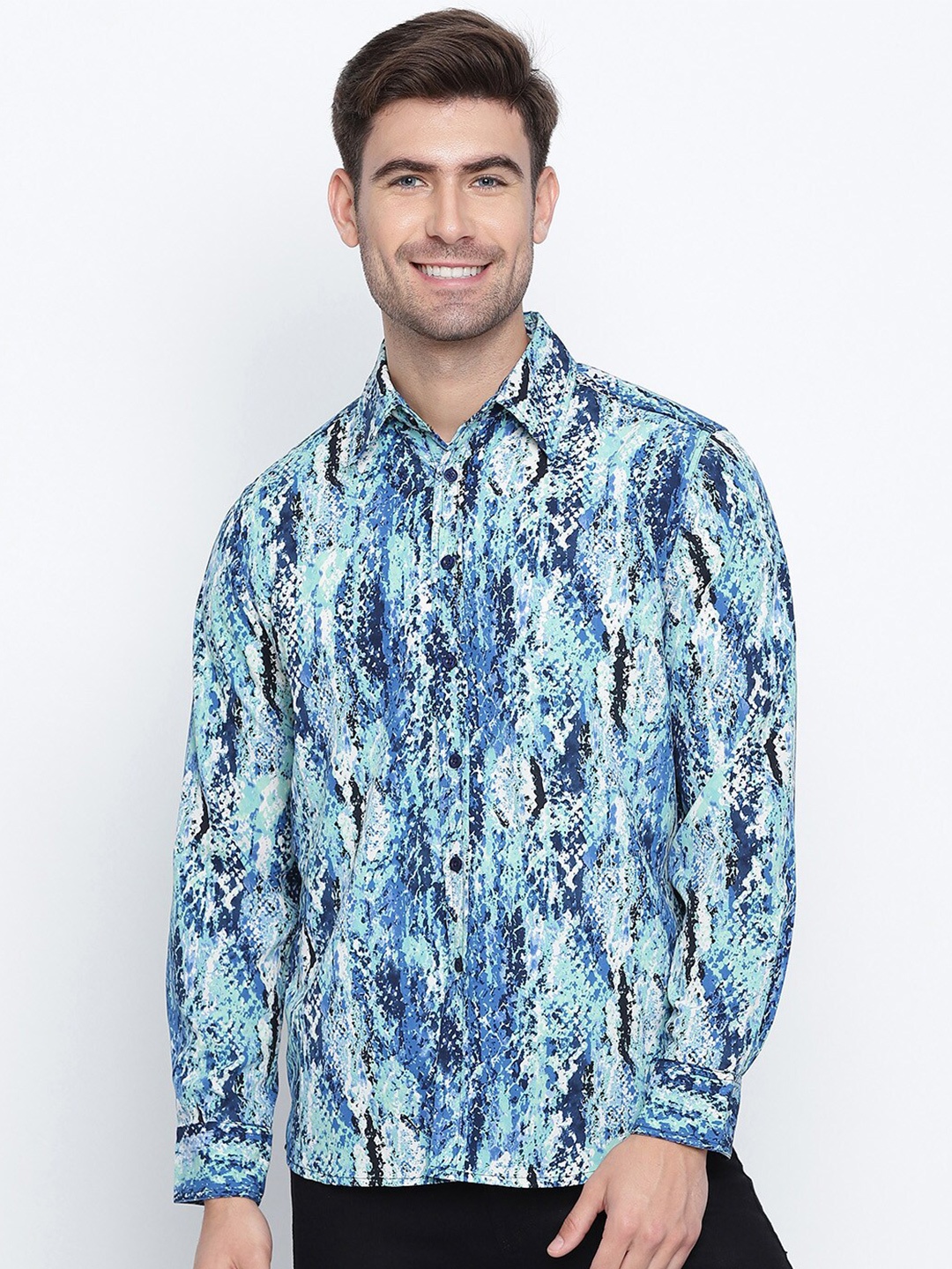 

Oxolloxo Men Blue Classic Semi Sheer Printed Casual Shirt