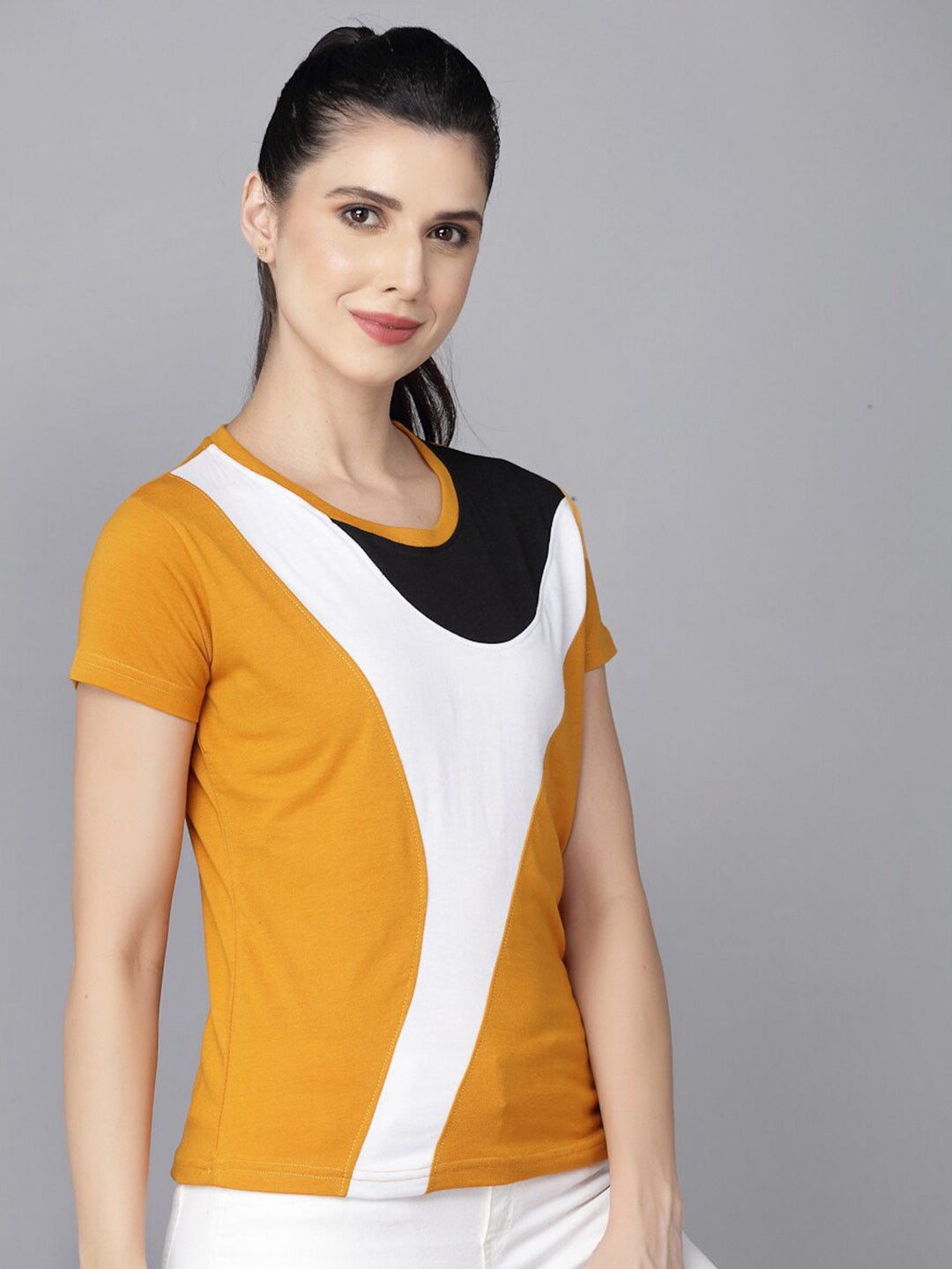 

THE EG STORE Women Yellow & White Colourblocked T-shirt