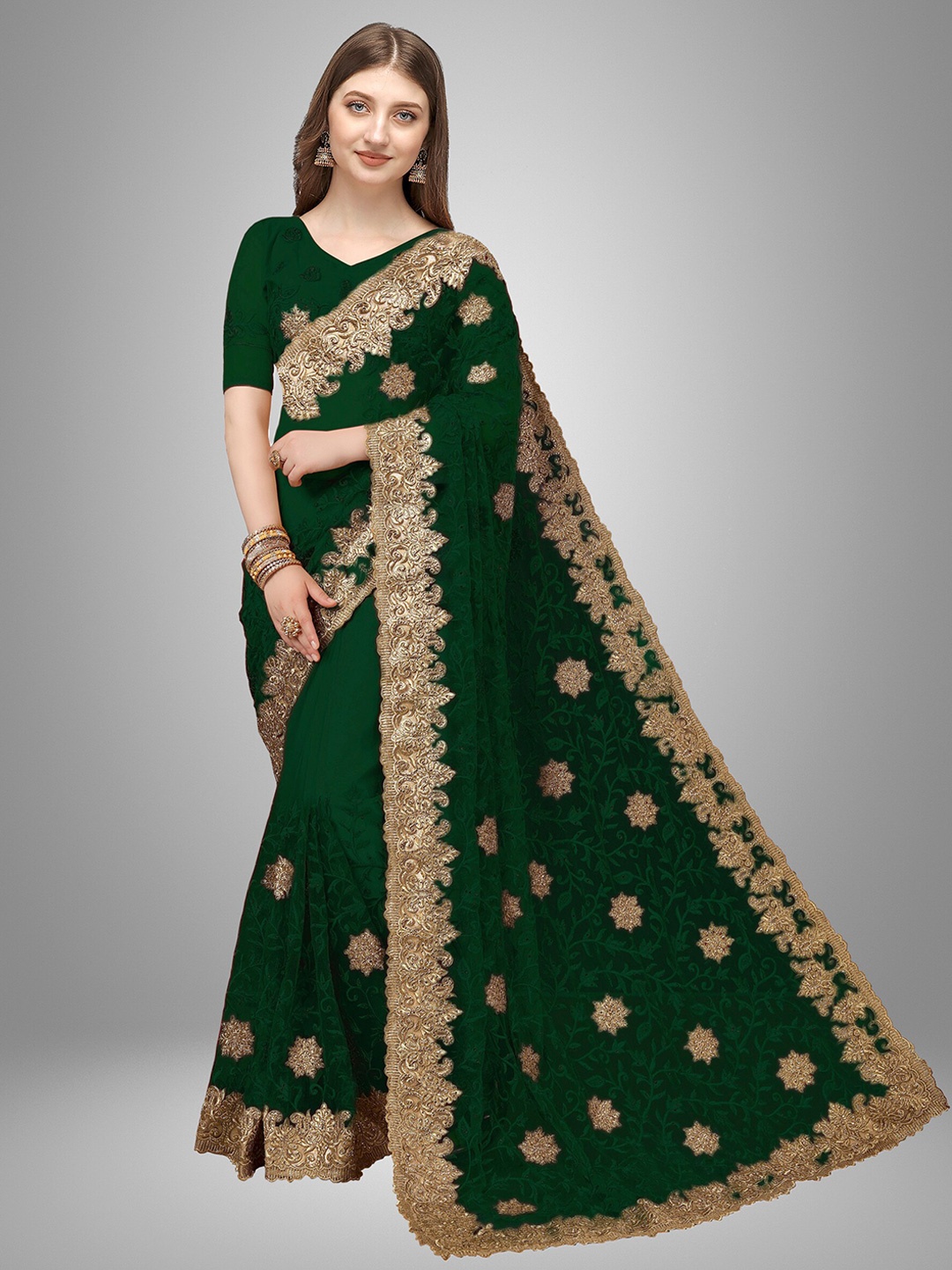 

Trendmalls Green & Gold-Toned Floral Embroidered Net Saree
