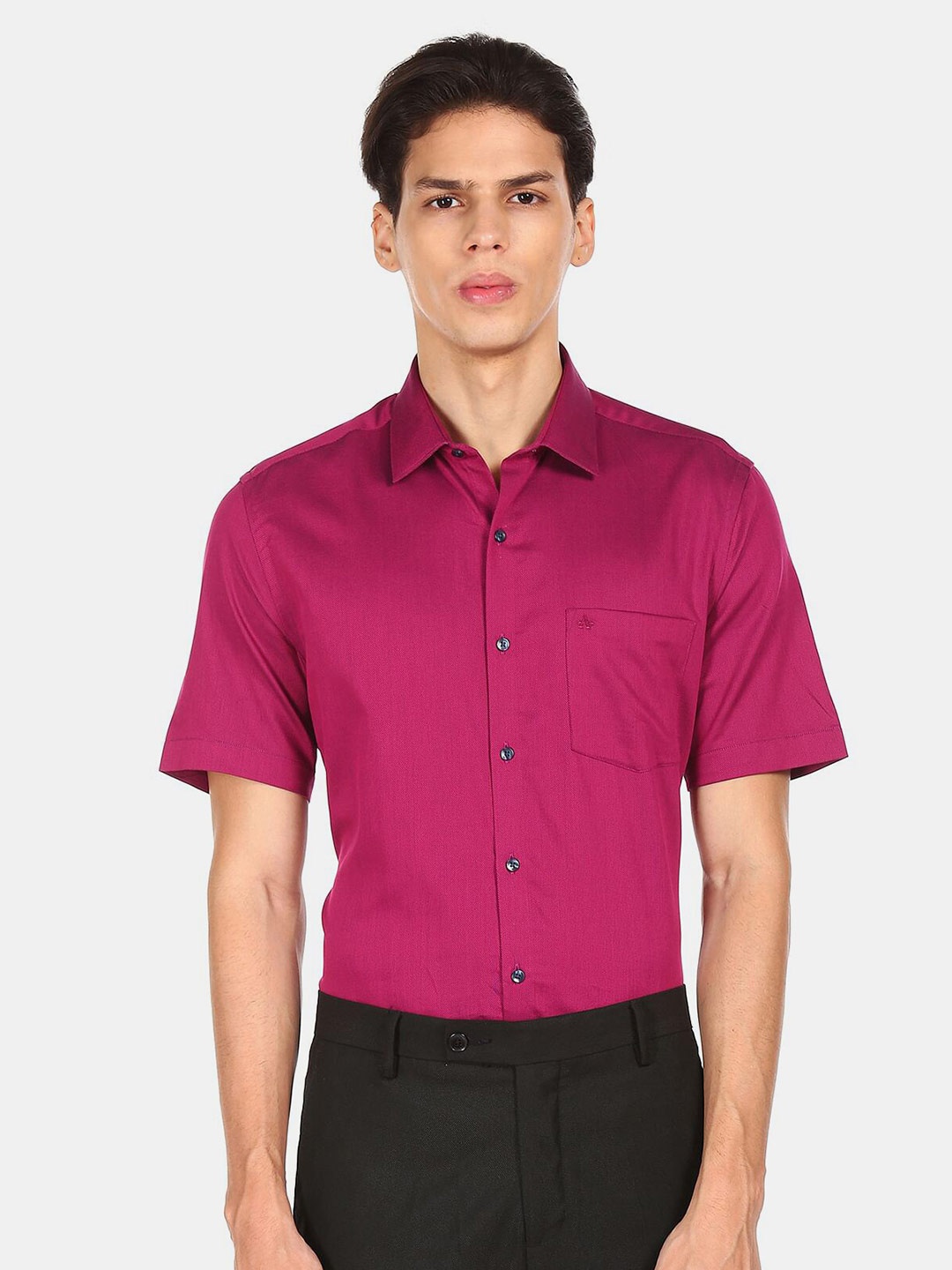 

Arrow Men Burgundy Solid Formal Pure Cotton Shirt