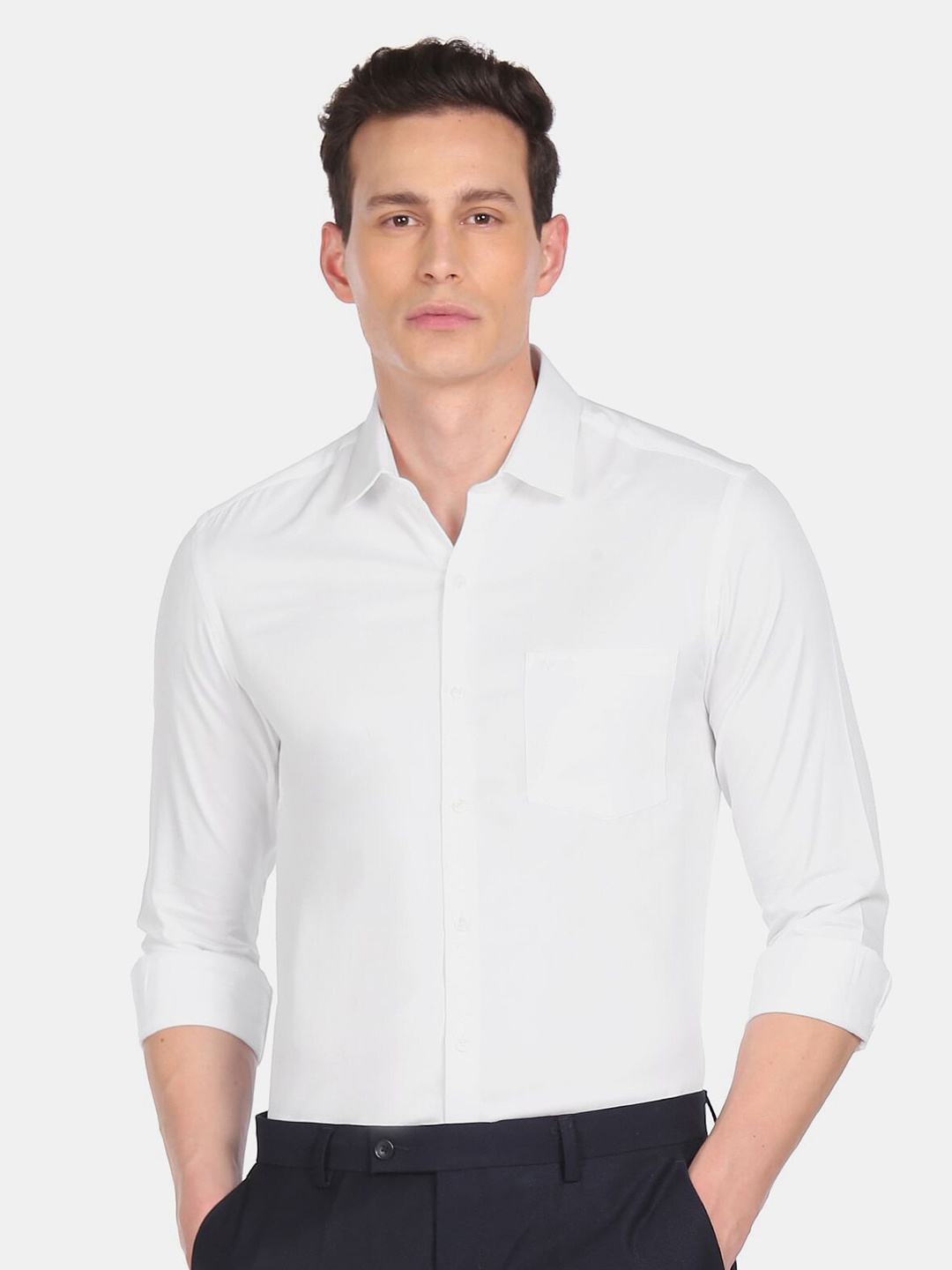 

Arrow Men White Solid Slim Fit Formal Shirt