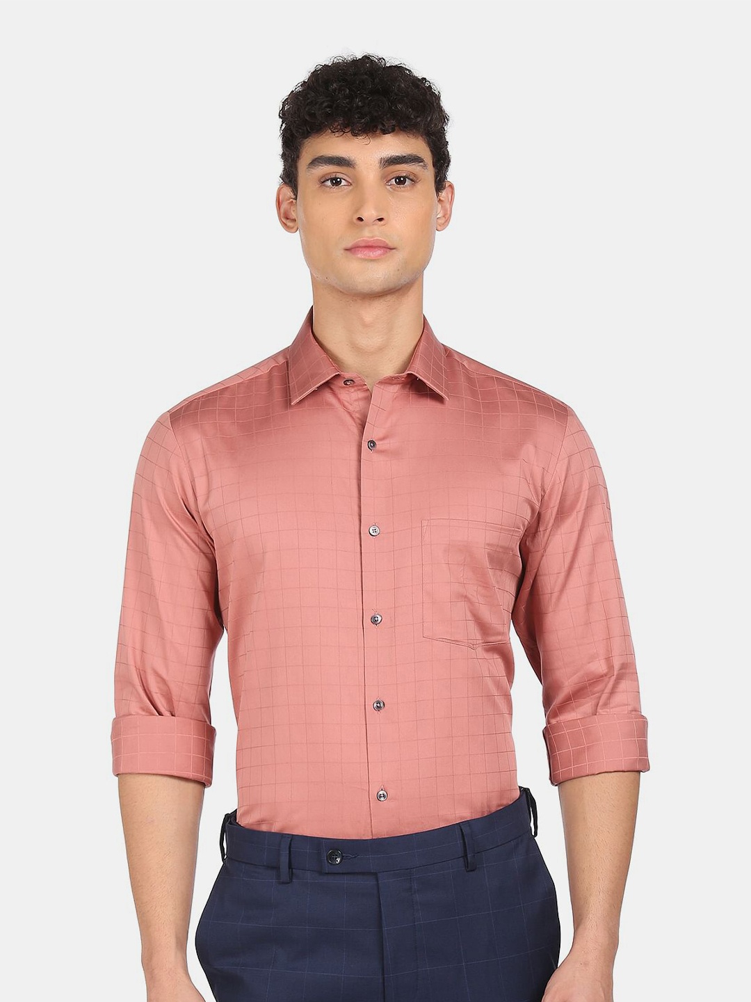 Arrow Men Coral Regular Fit Checked Formal Shirt