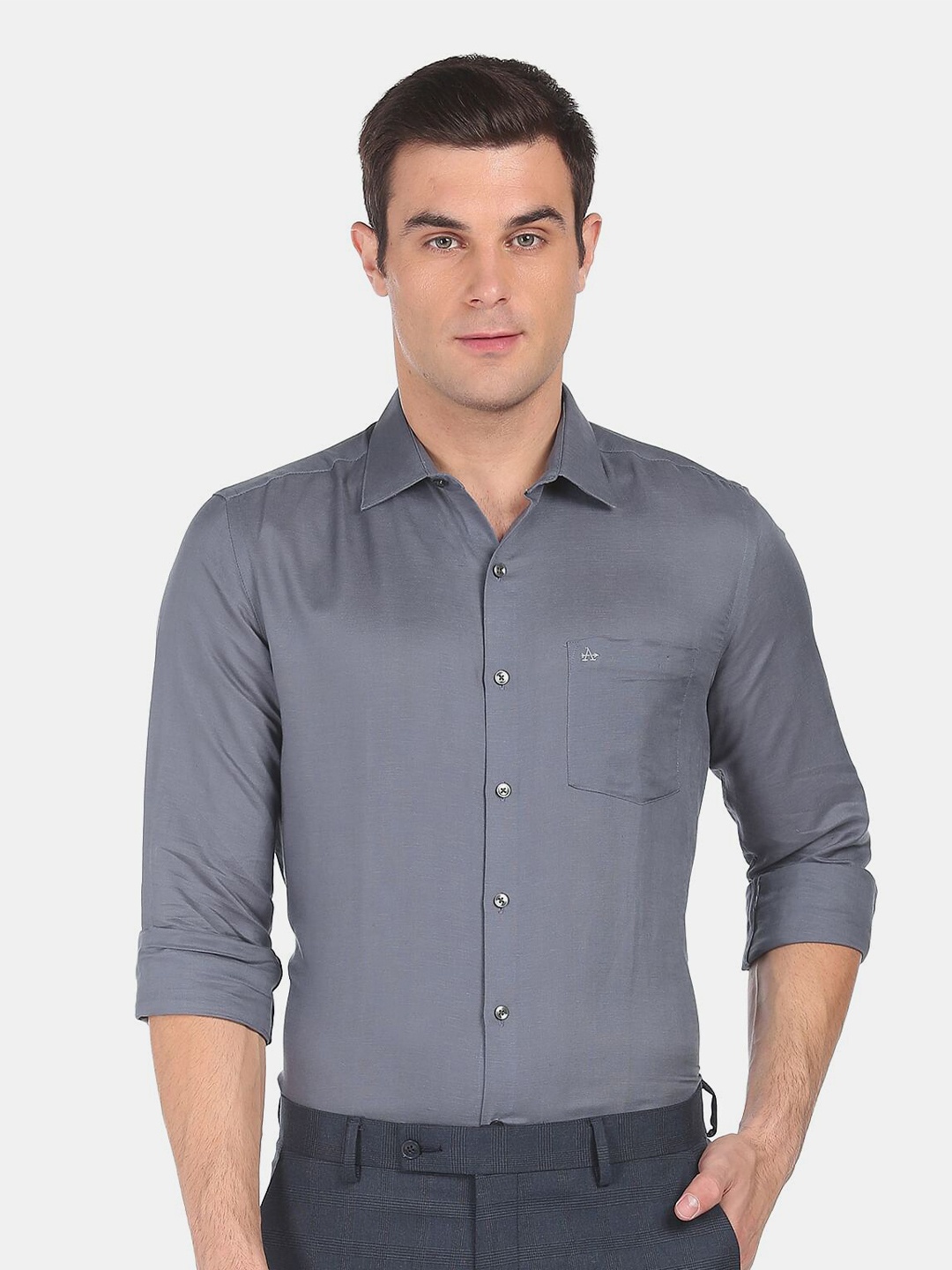 

Arrow Men Grey Solid Slim Fit Linen Formal Shirt