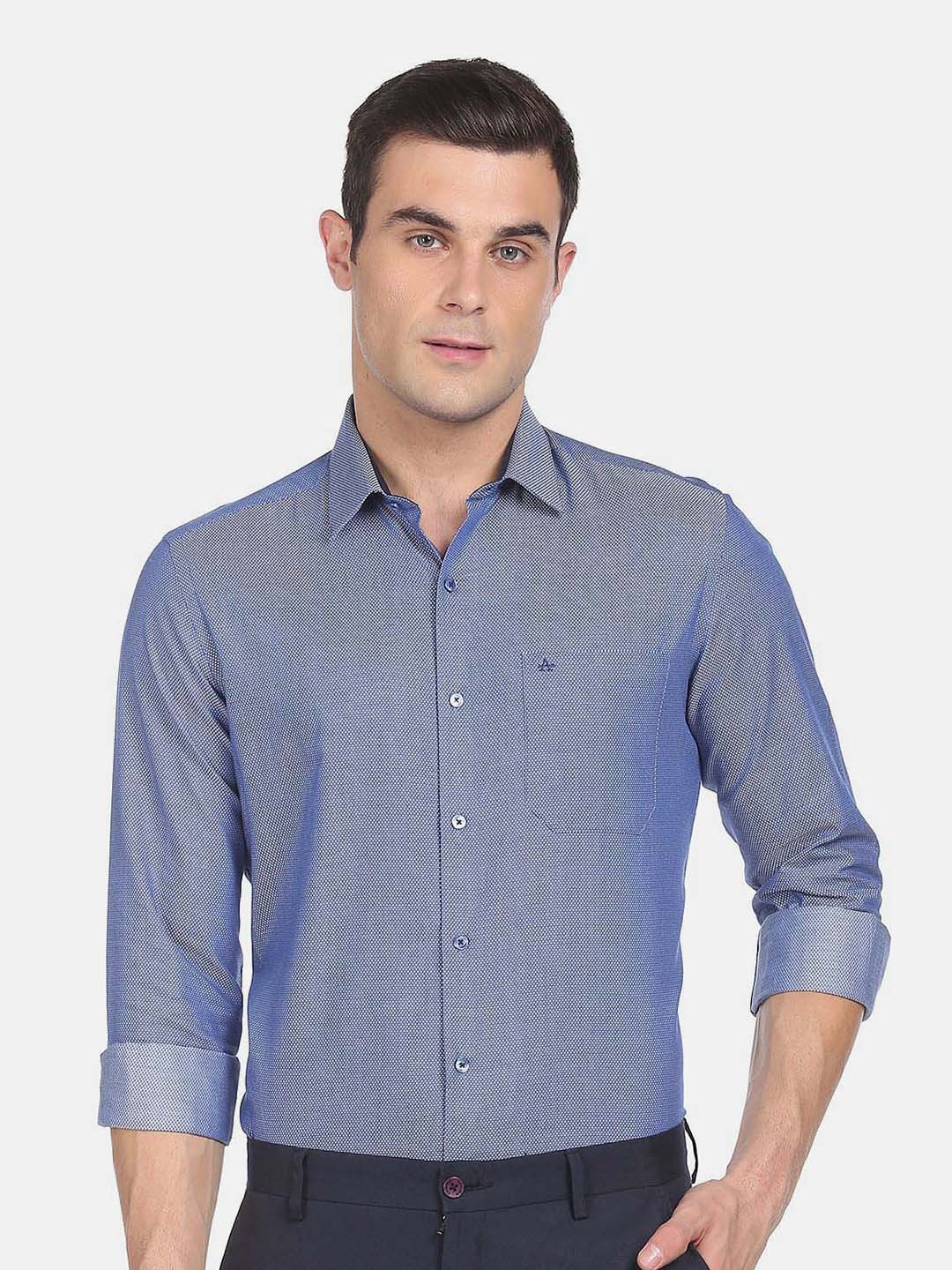 

Arrow Men Blue Pure Cotton Slim Fit Formal Shirt