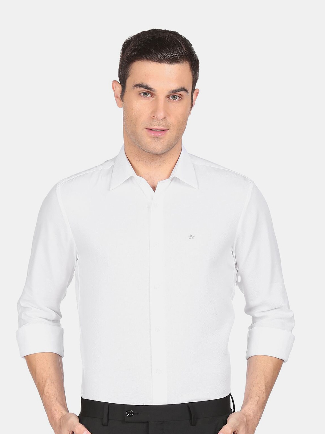 

Arrow Men White Solid Regular Fit Cotton Casual Shirt